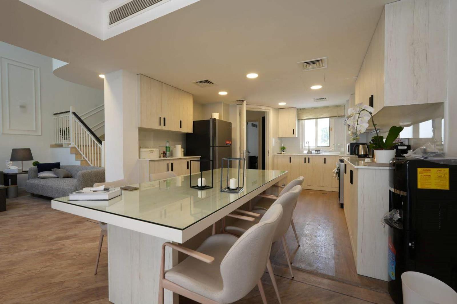 Stunning 4 Bedroom At The Lakes