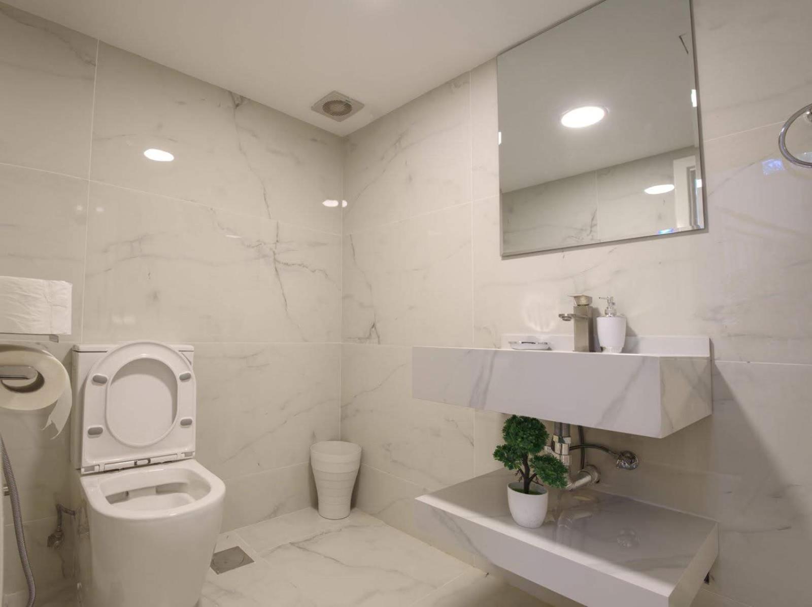 Stunning 4 Bedroom At The Lakes * Dubai