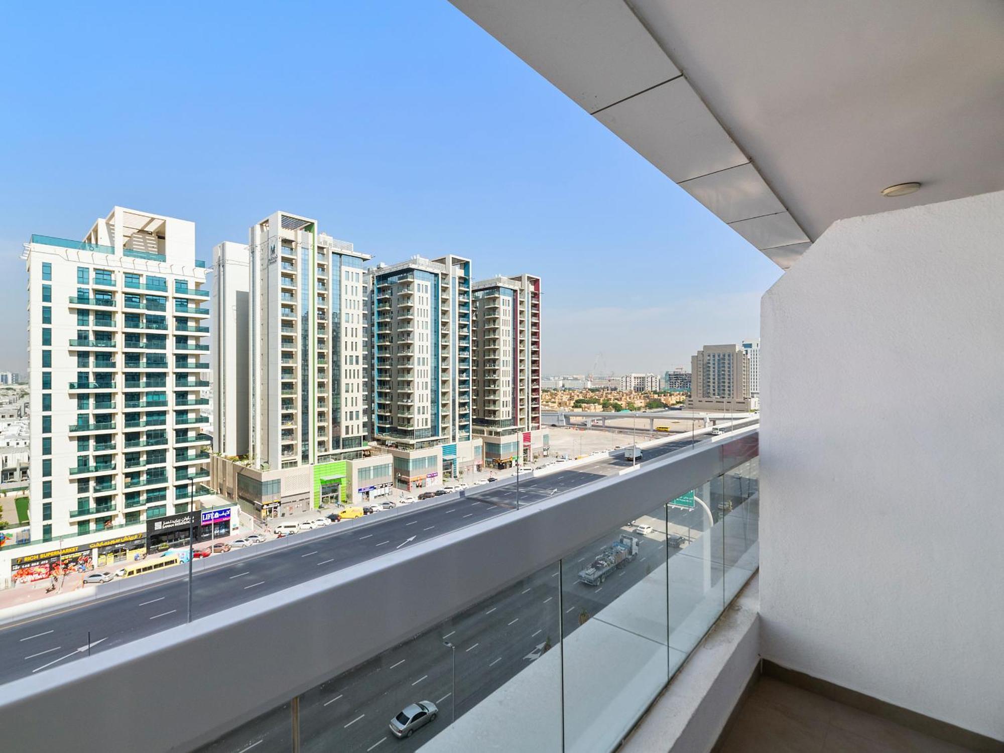 Brand New Azizi Star - Al Furjan Apartment