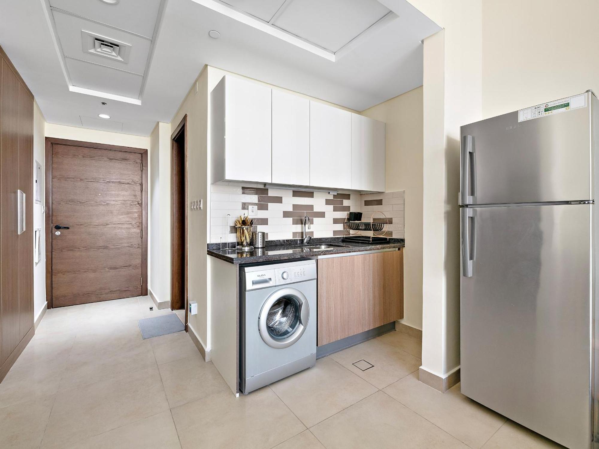 Apartment Brand New Azizi Star - Al Furjan