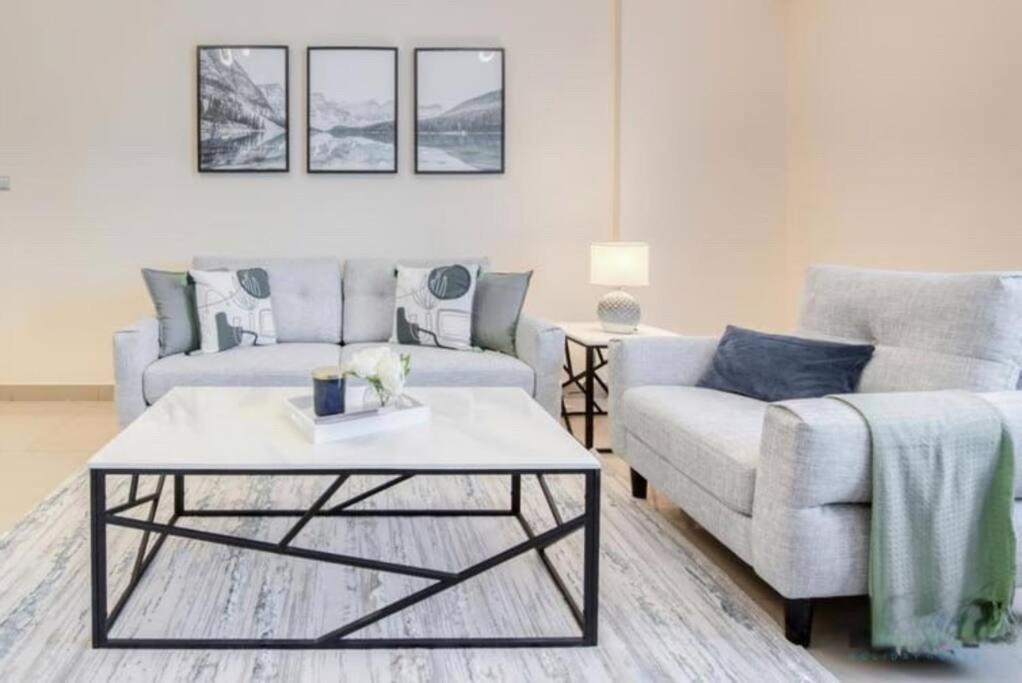 Amazing 2bedroom In Red Sport