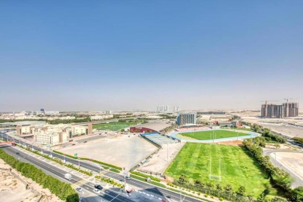 Apartment Amazing 2bedroom In Red Sport Dubai
