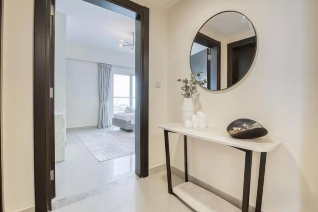 Apartment Amazing 2bedroom In Red Sport Dubai