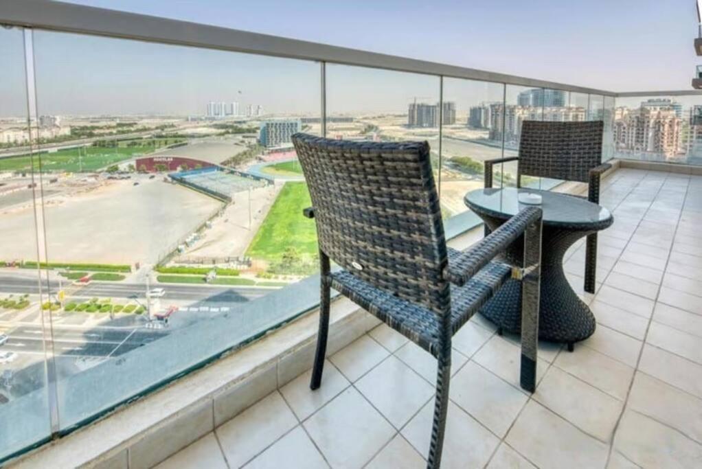 Amazing 2bedroom In Red Sport *