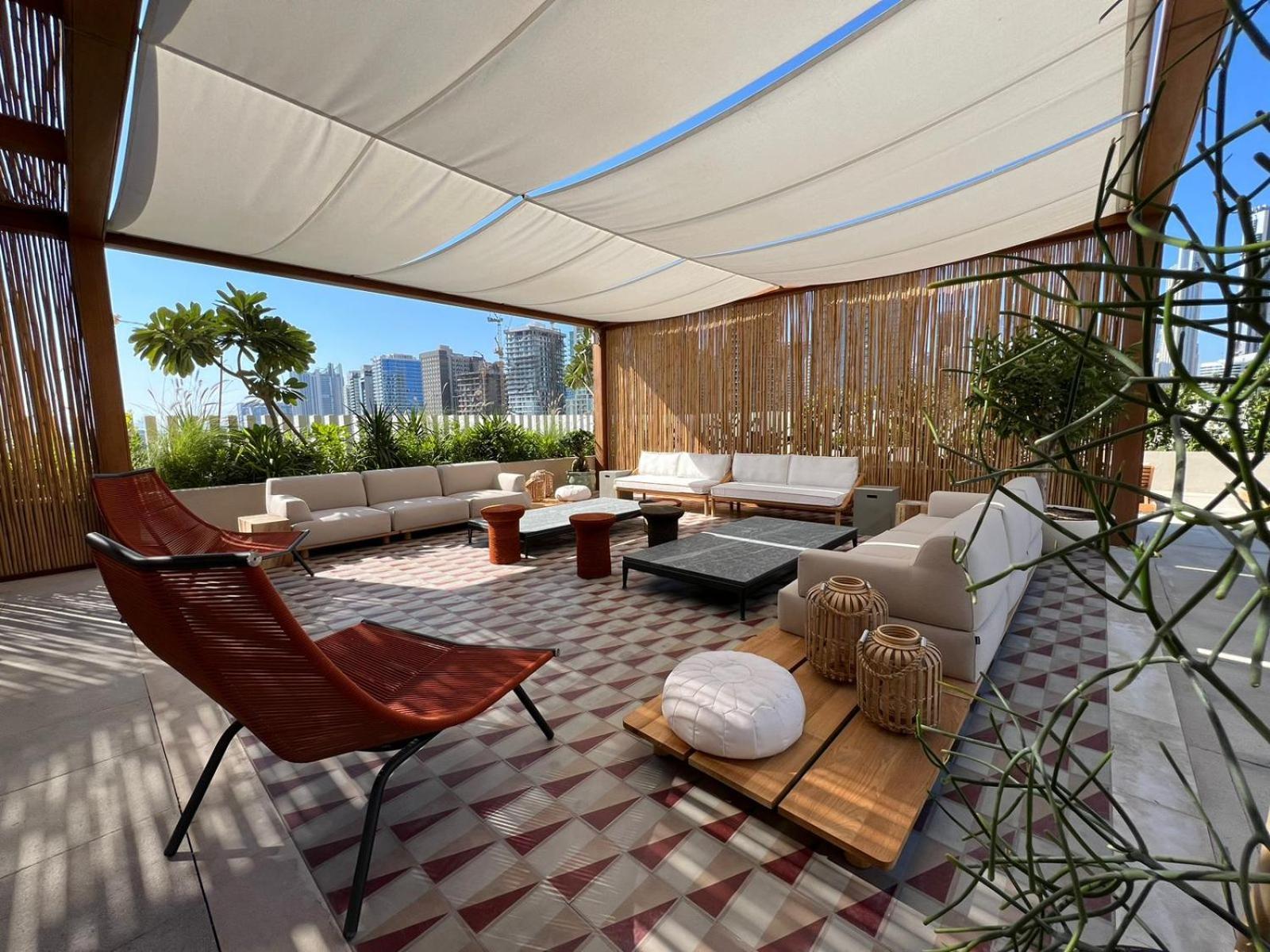 Apartment Upside Living Downtown Business & Leisure *
