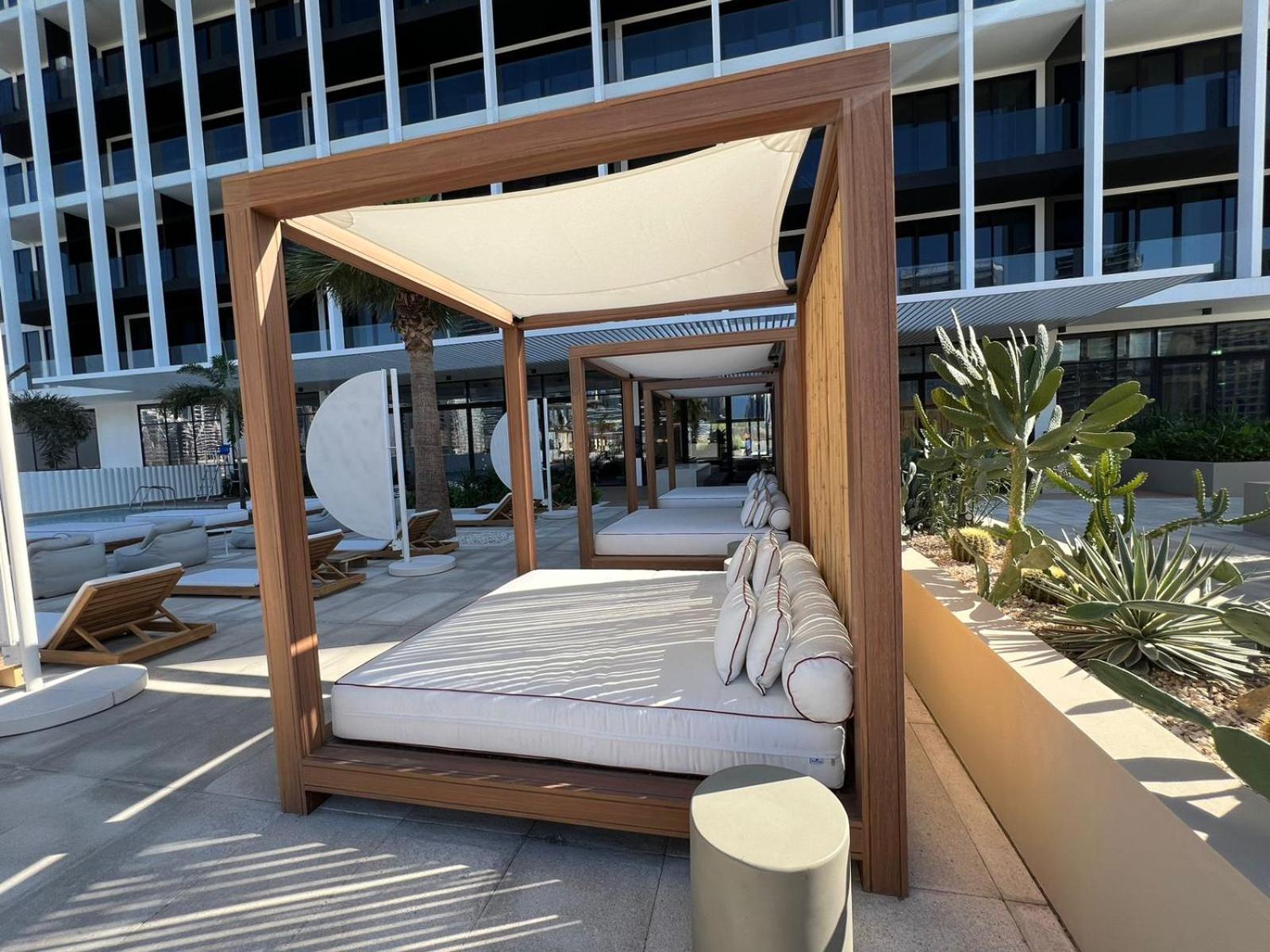 Upside Living Downtown Business & Leisure Apartment Dubai