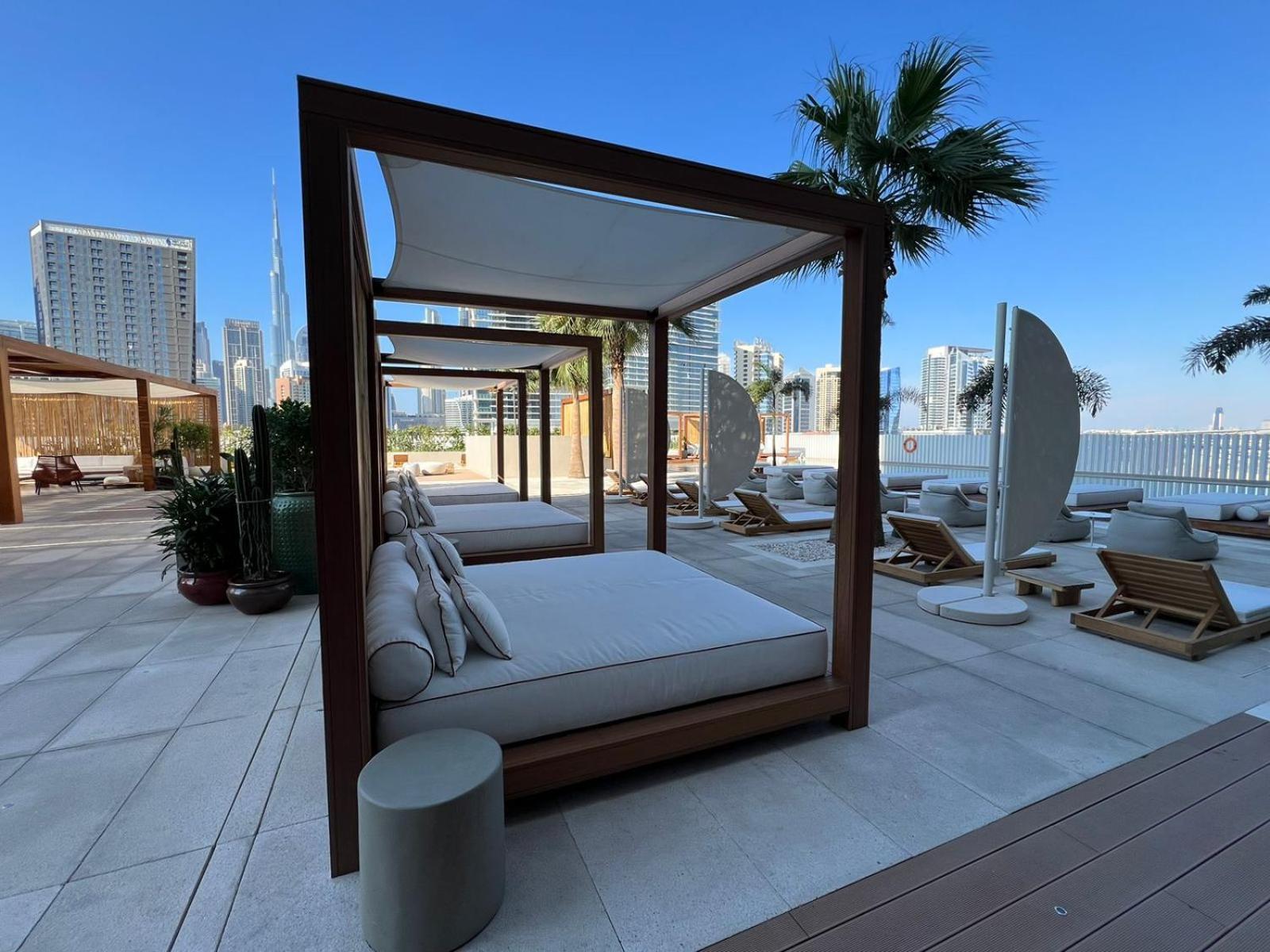 Apartment Upside Living Downtown Business & Leisure *