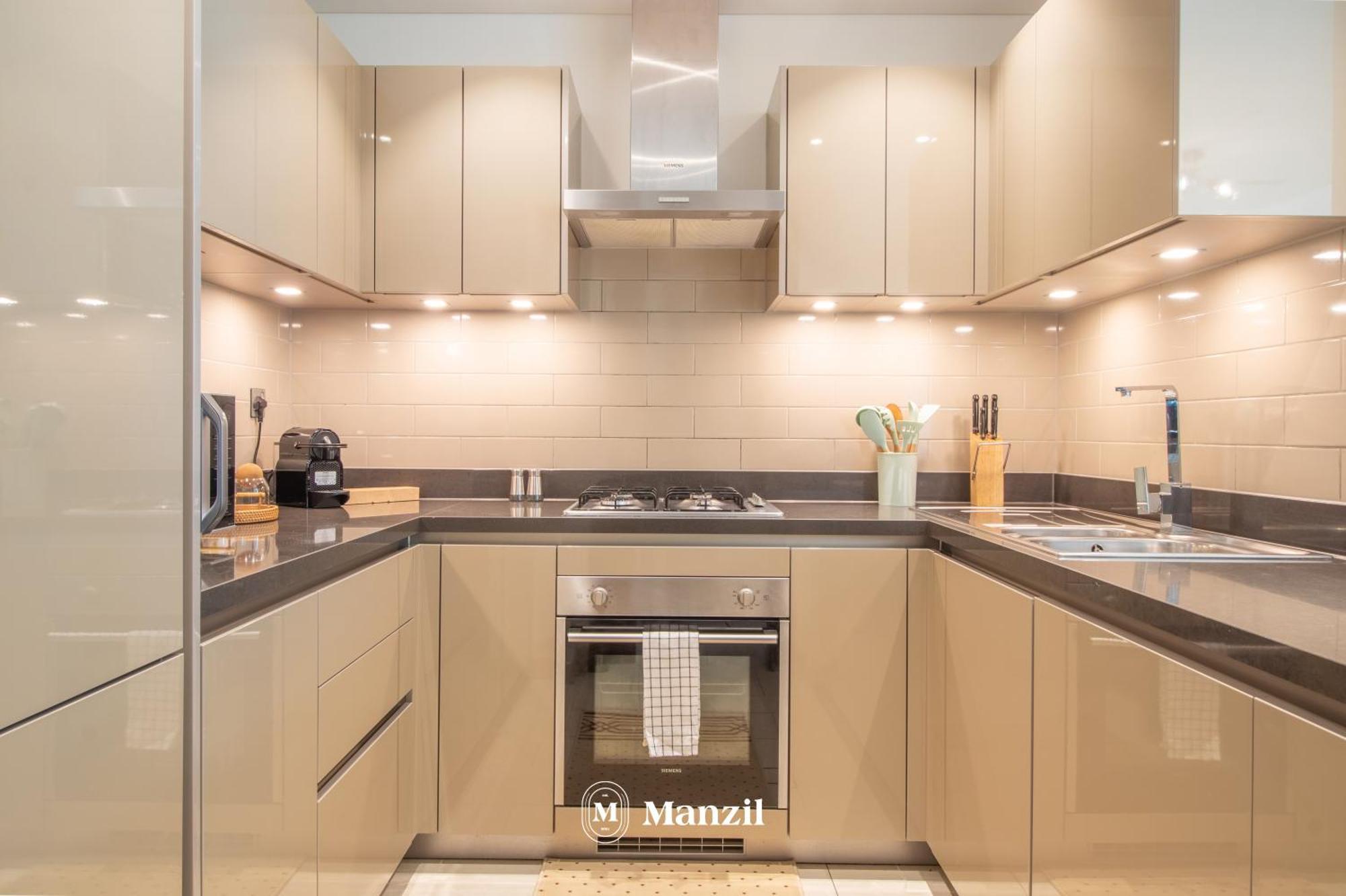 Manzil - 1br In Sobha Hartland With Pool View, Near Burj Khalifa And Mall Apartment *