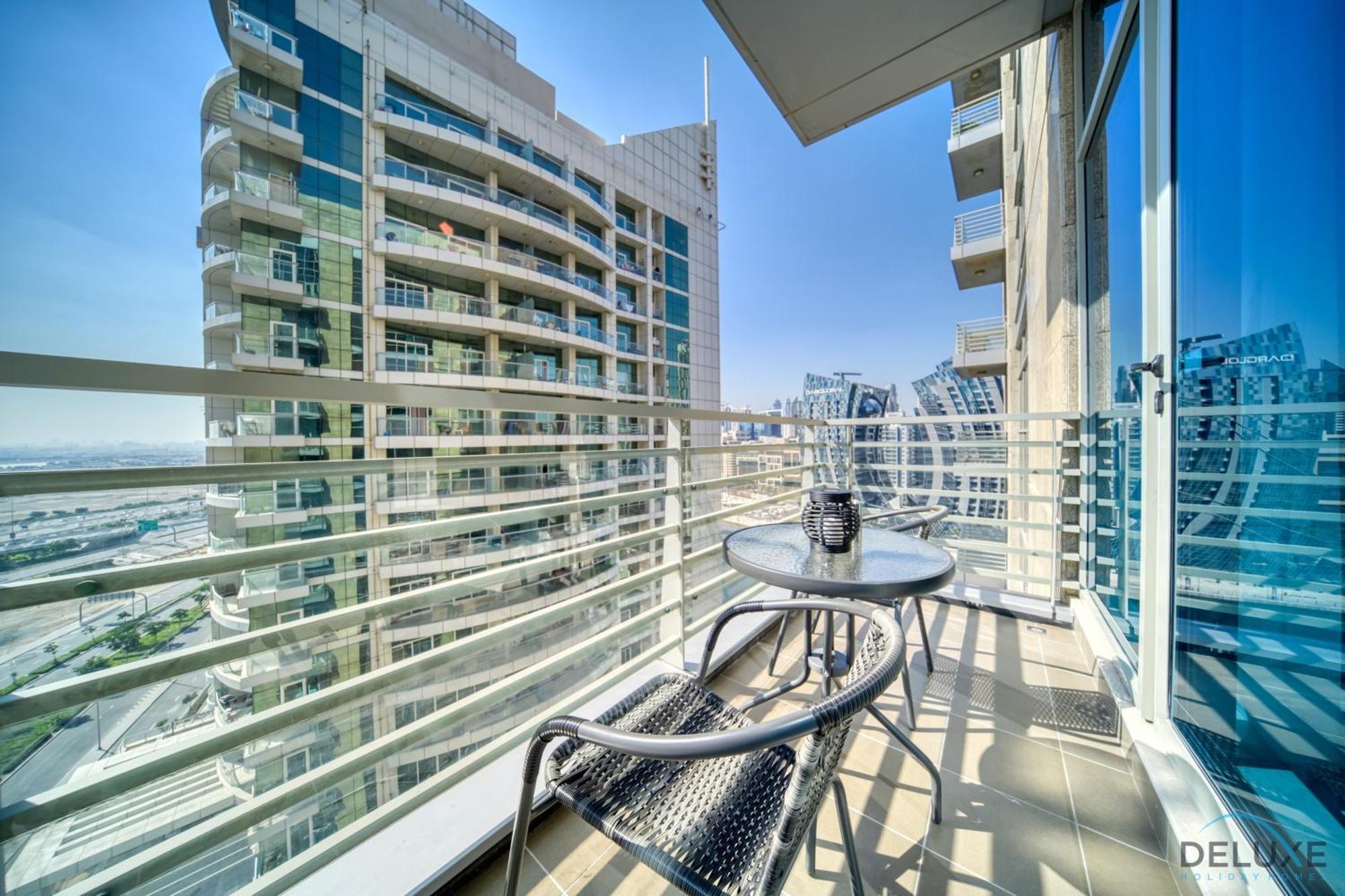 Placid 1br At Hamilton Residency Business Bay By Deluxe Homes