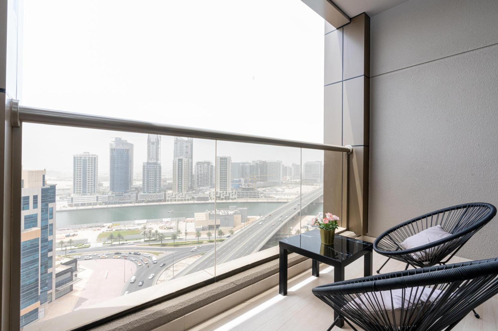 Apartment Modern Downtown Studio, Burj View From Pool Dubai