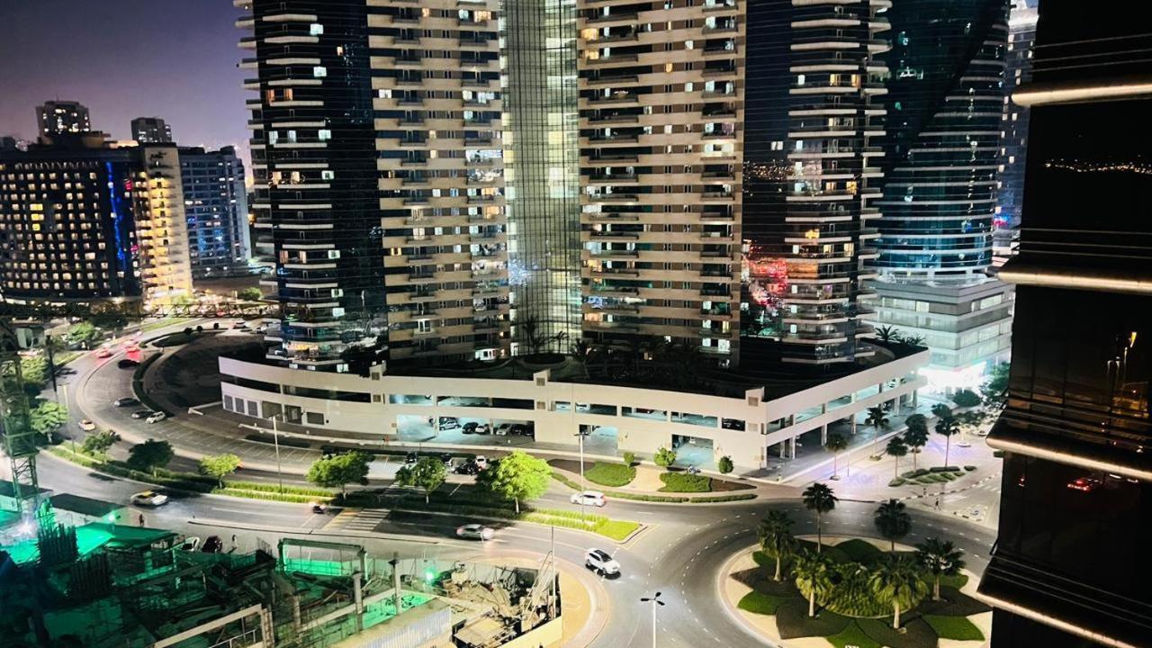 Decent Partition In Barsha Heights Near Metro *