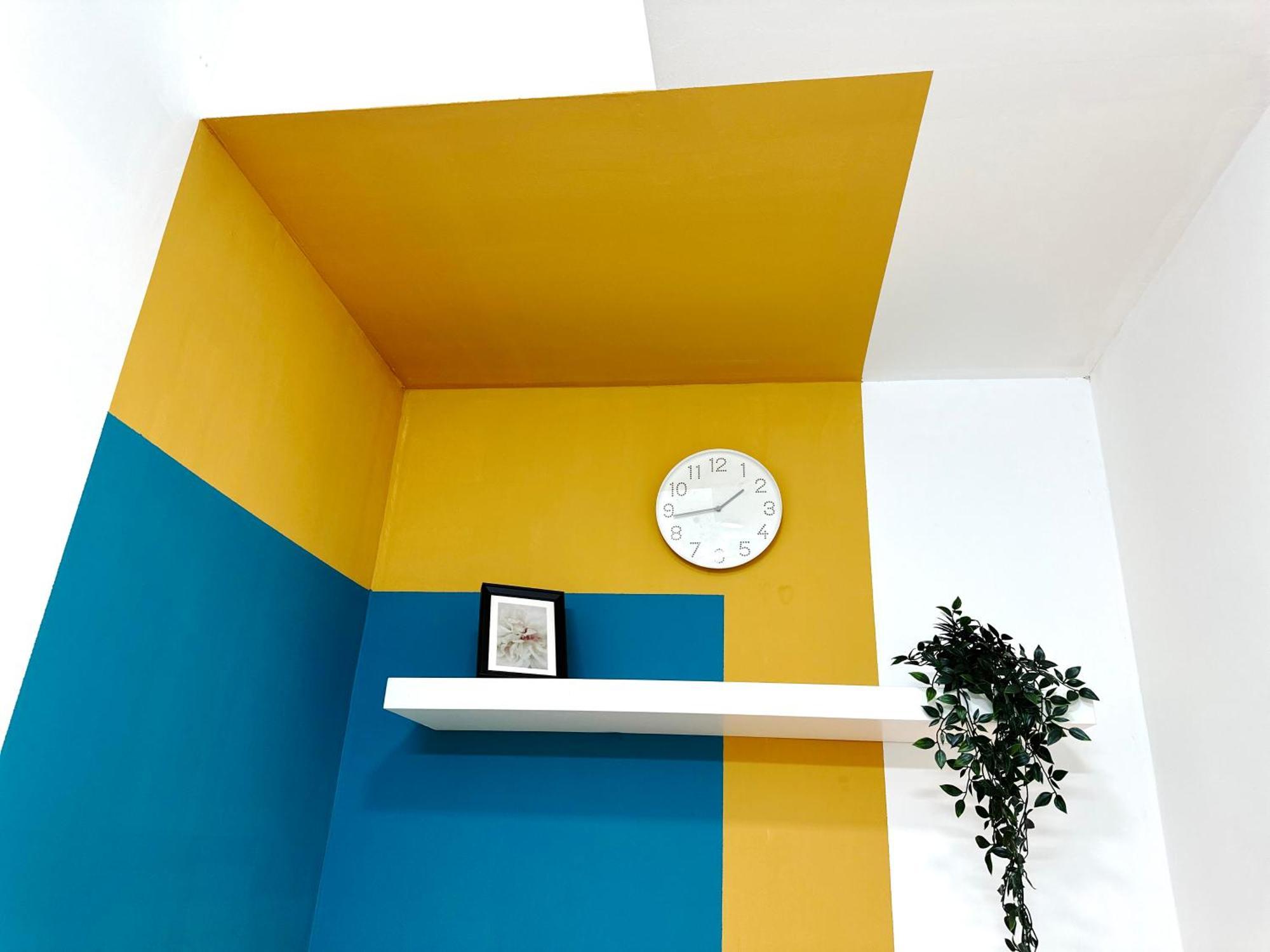 Homestay Decent Partition In Barsha Heights Near Metro *