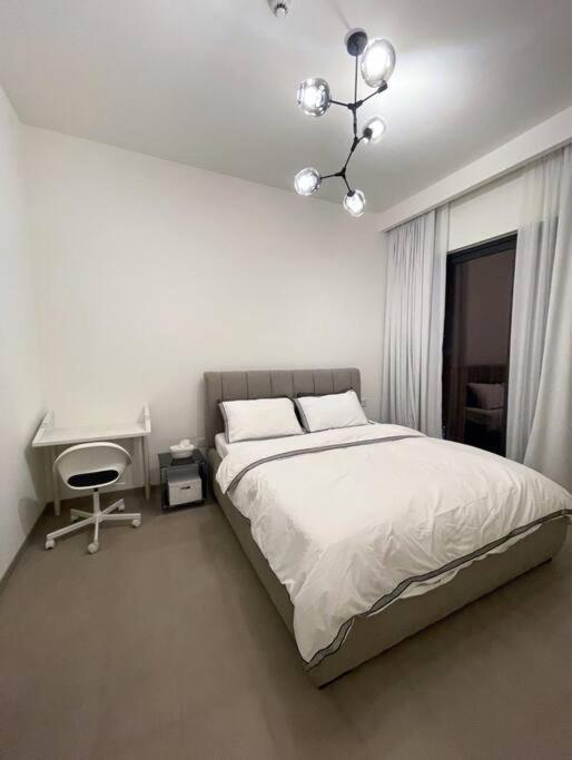 Apartment 3 Bedrooms + Maids Room, Full Park View