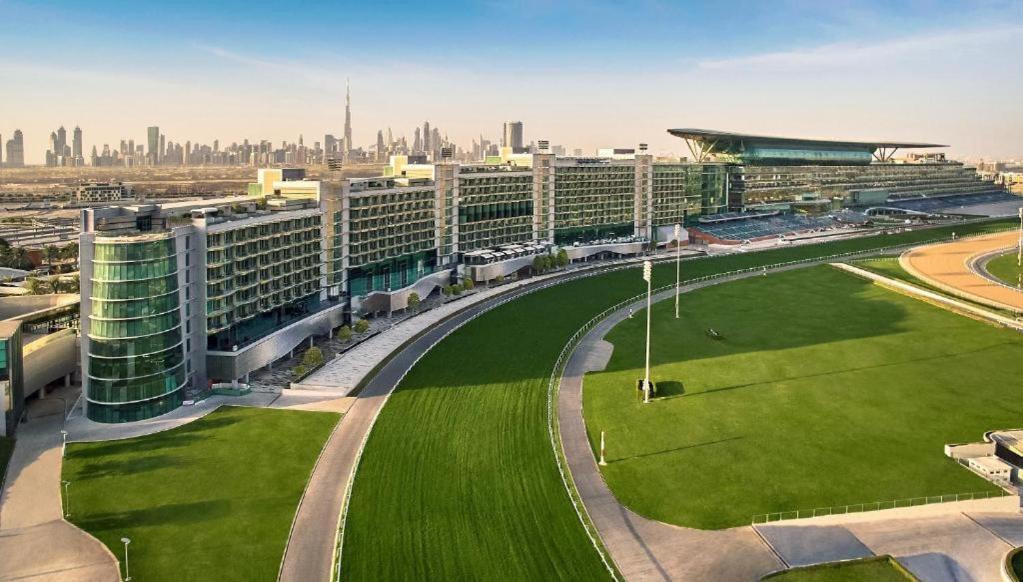 Manzil - 1br In Sobha Hartland With Pool View, Near Burj Khalifa And Mall Dubai