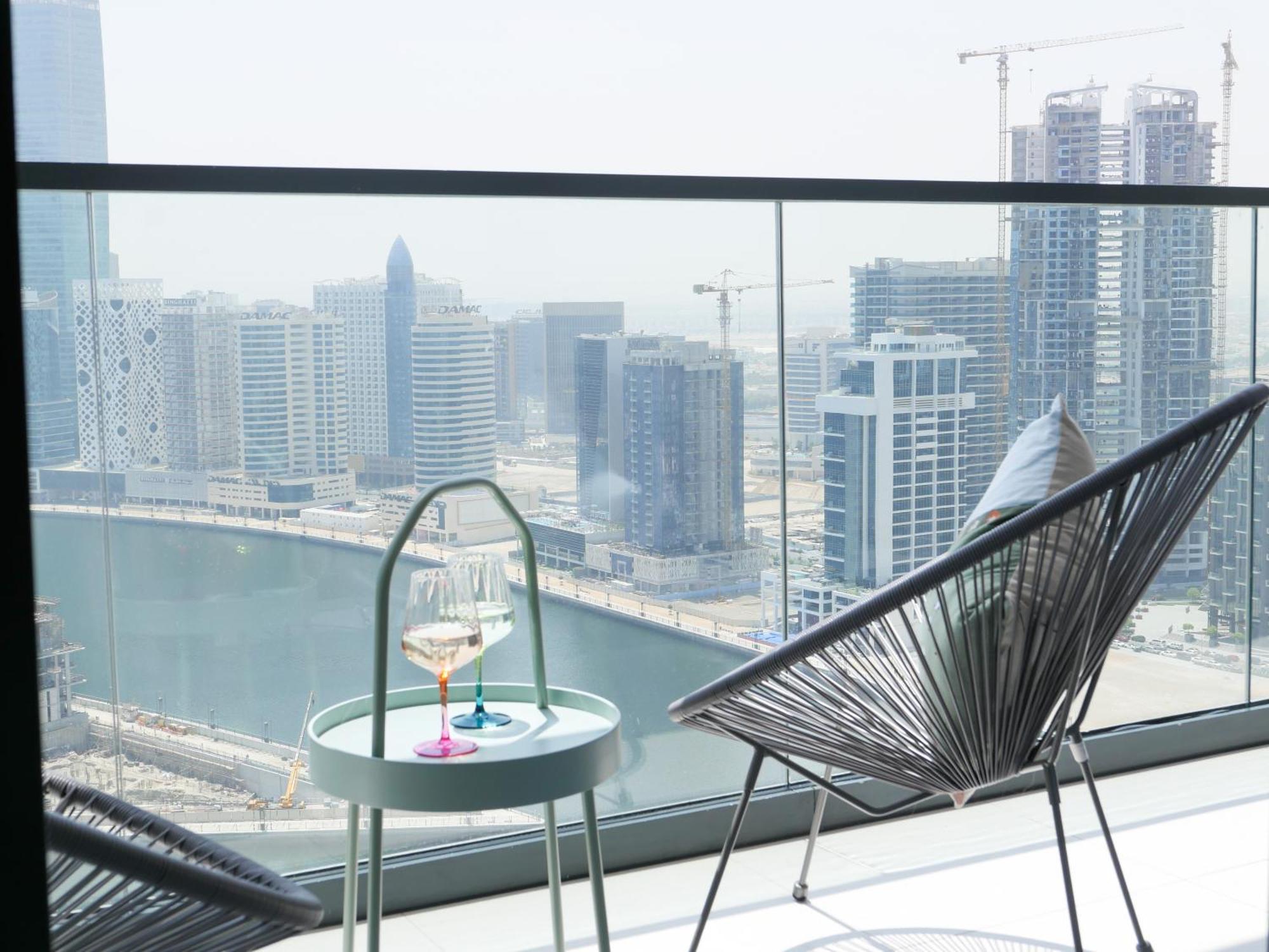 Apartment Designed Burj Khalifa View 1br *