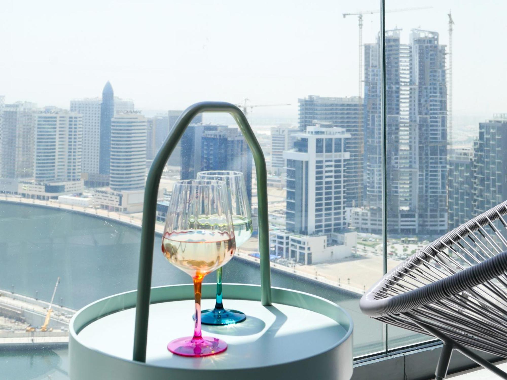Apartment Designed Burj Khalifa View 1br Dubai