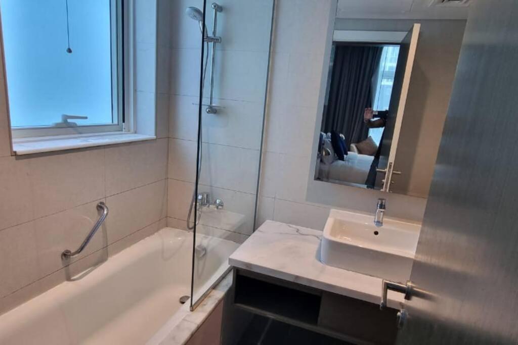 Beautiful 1 Bed Damac Prive *
