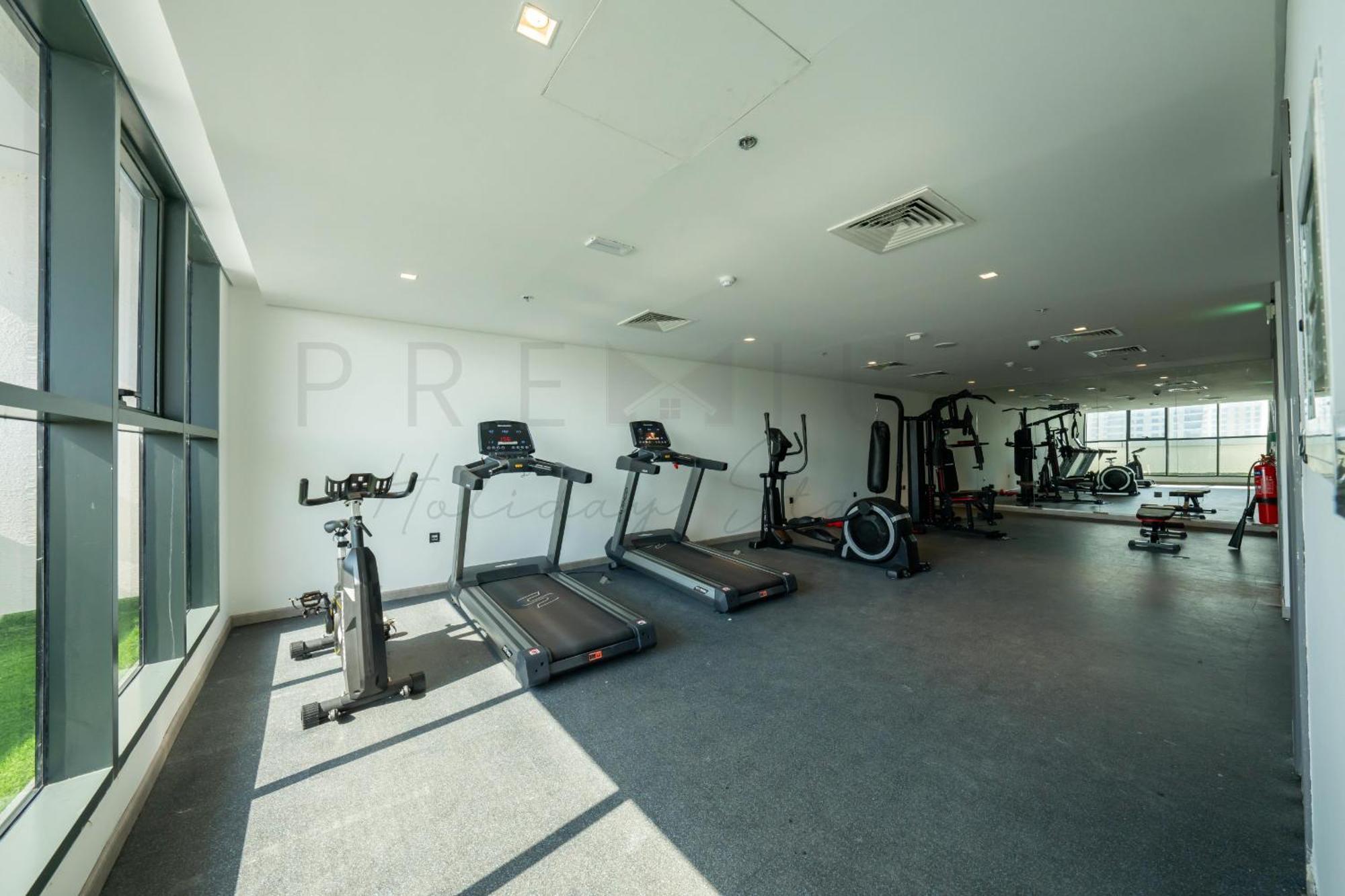 Studio-205 V2 Tower,dubai Sport Apartment
