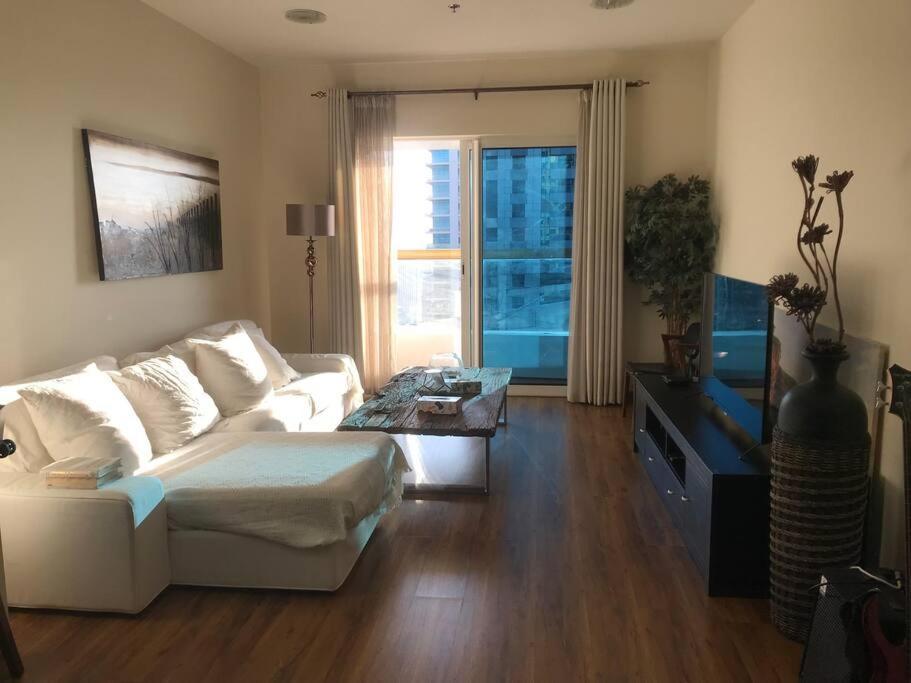 Apartment Ocean Views In Heart Of Marina -new, Special Offer Dubai