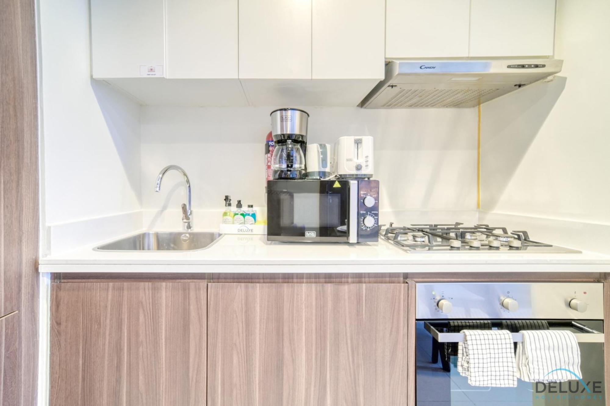 Exclusive Deal, Chic 1br At A Special Price By Deluxe Homes Apartment