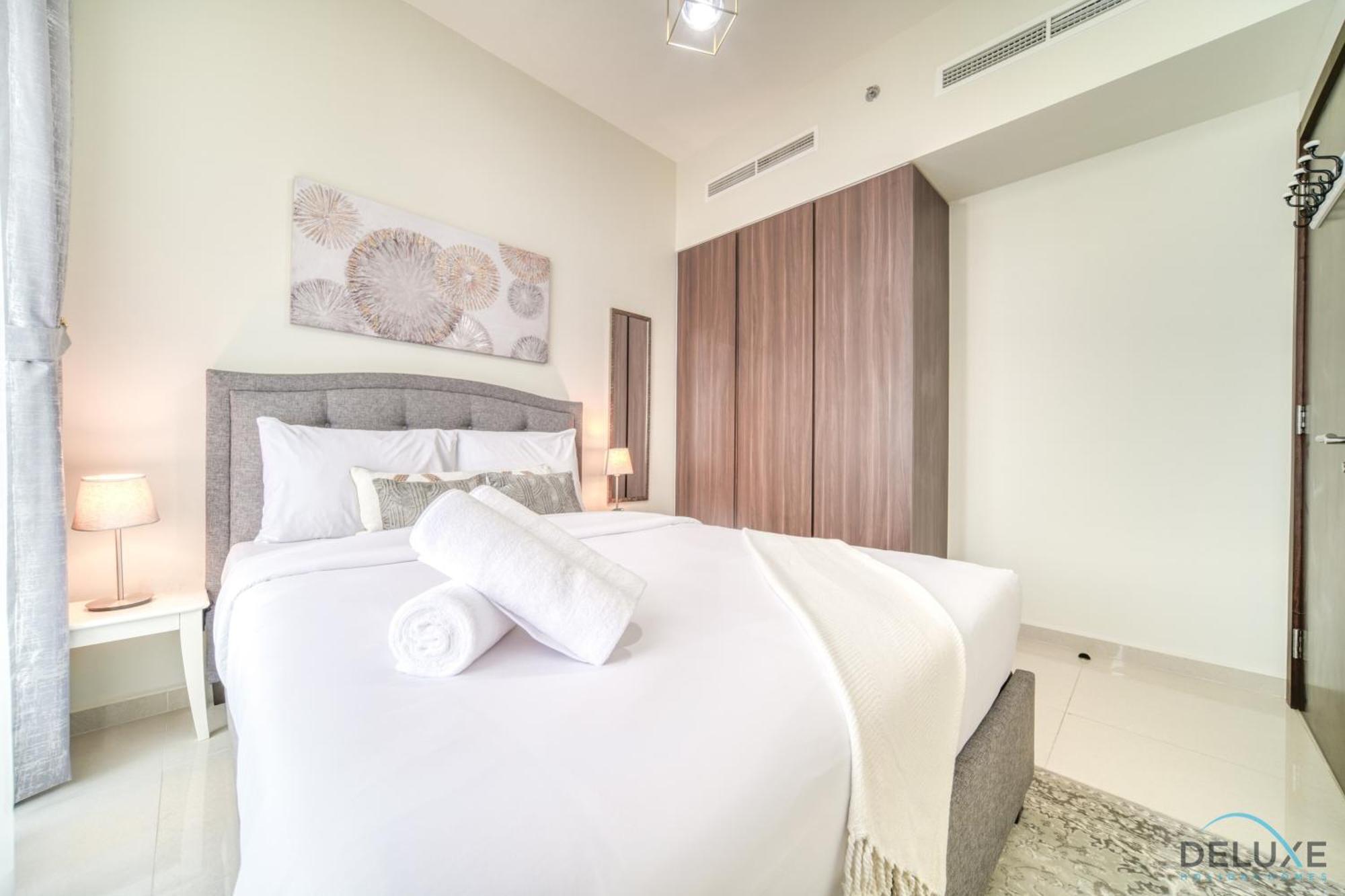 Exclusive Deal, Chic 1br At A Special Price By Deluxe Homes Apartment