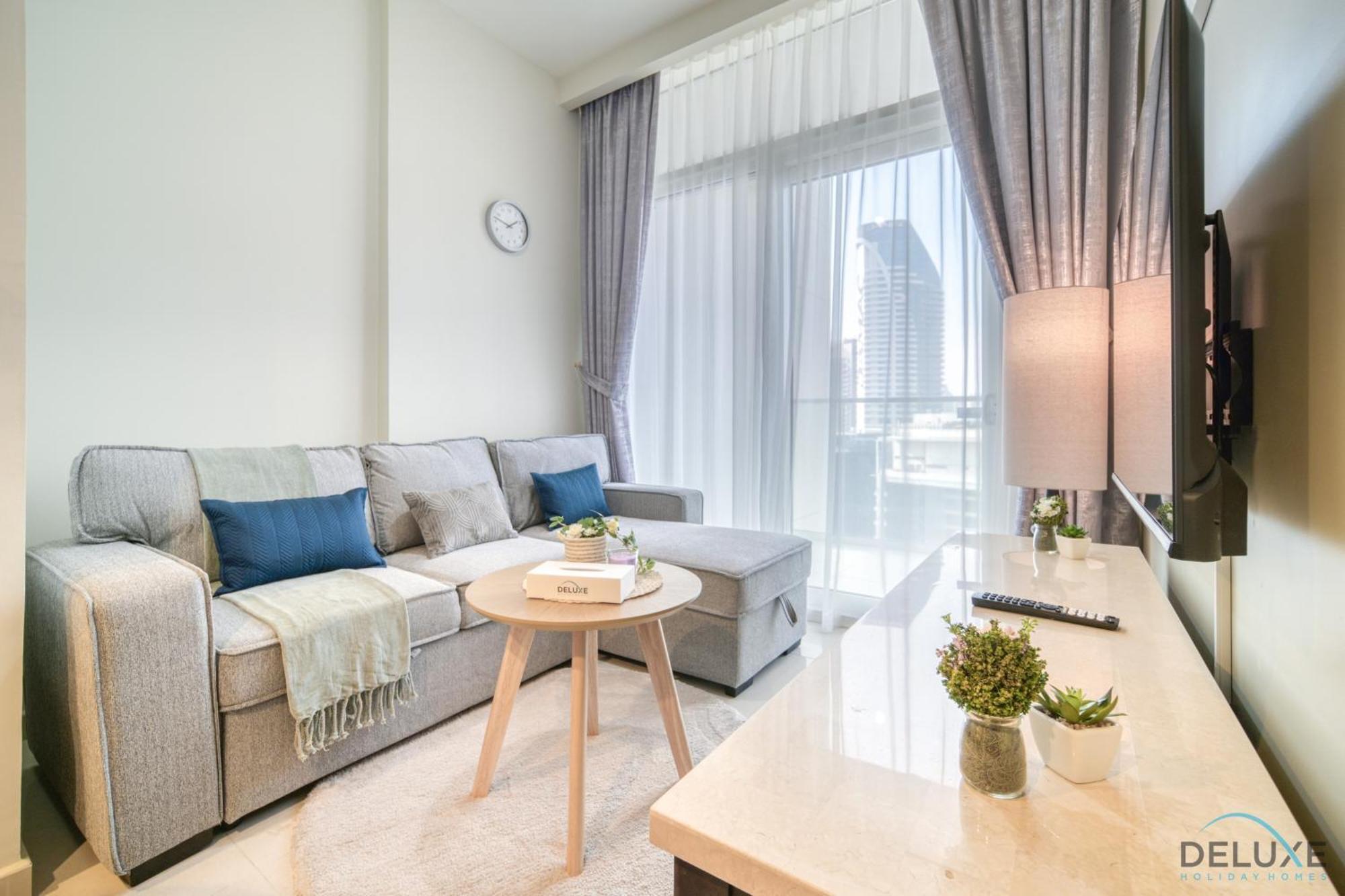 Exclusive Deal, Chic 1br At A Special Price By Deluxe Homes Apartment Dubai