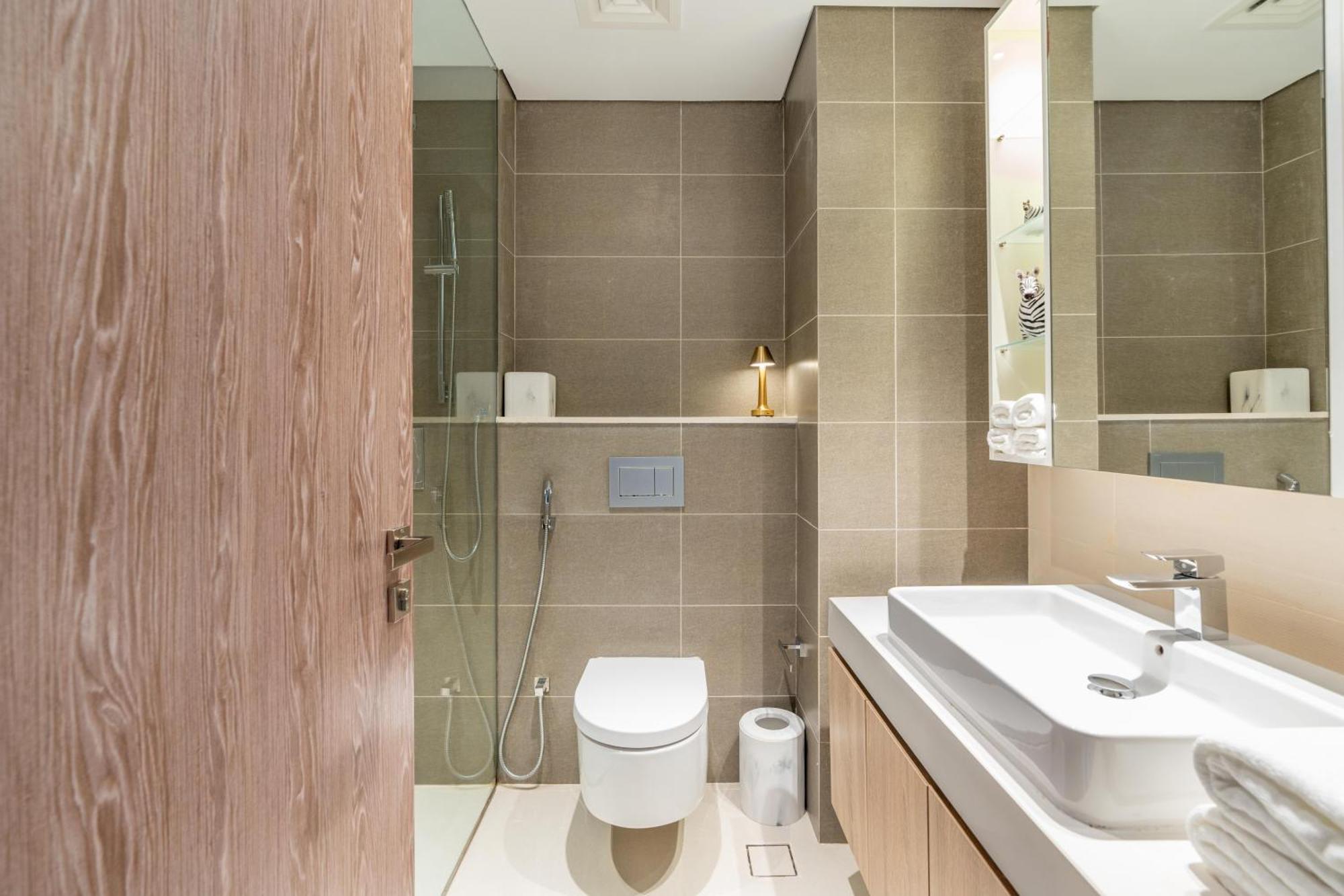 Liv - Luxury 2br - Marina View - Marina Walk Apartment Dubai