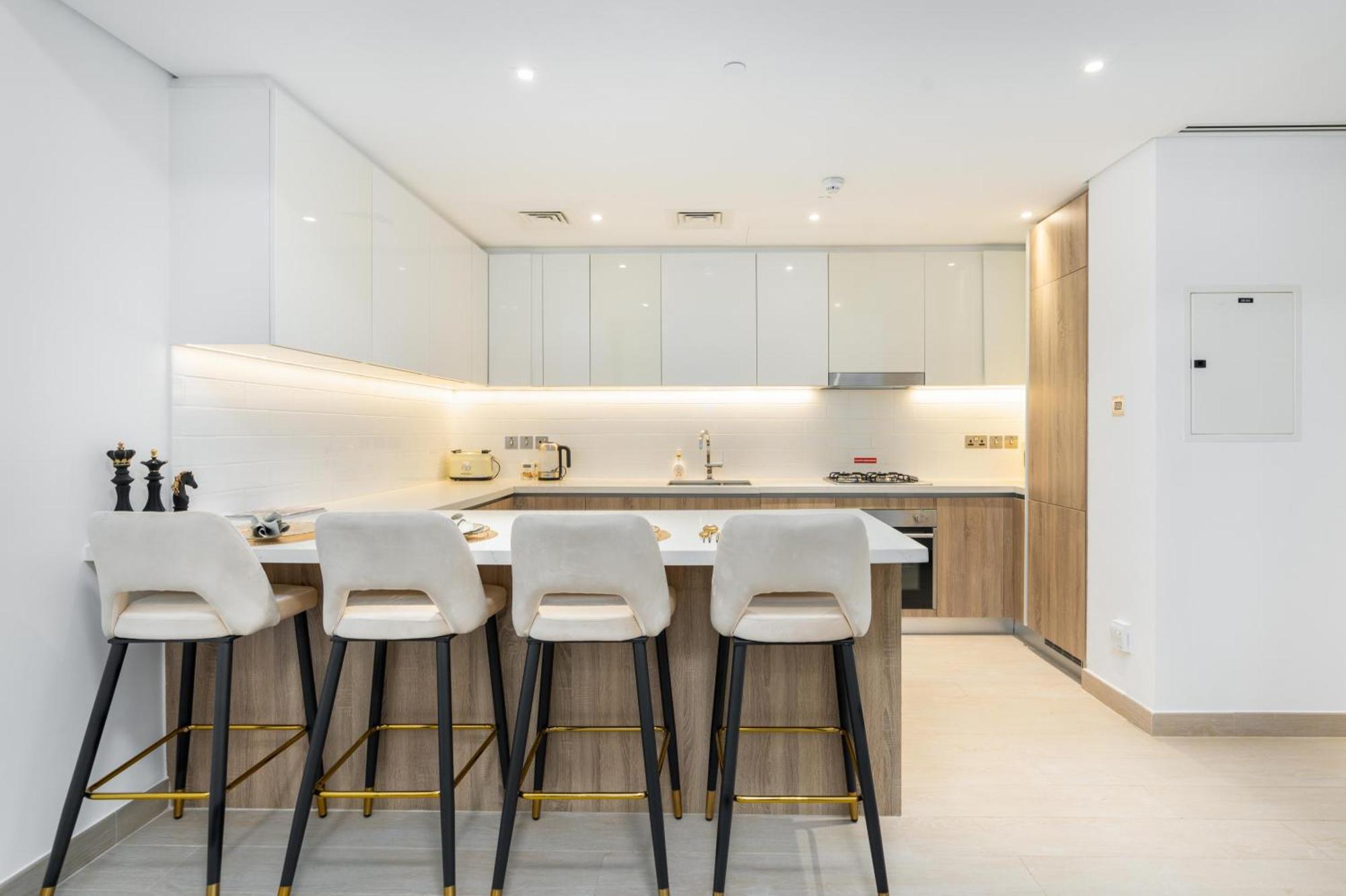 Liv - Luxury 2br - Marina View - Marina Walk Apartment Dubai