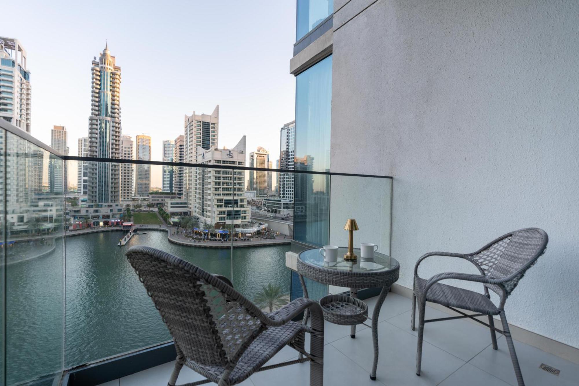 Liv - Luxury 2br - Marina View - Marina Walk * Dubai