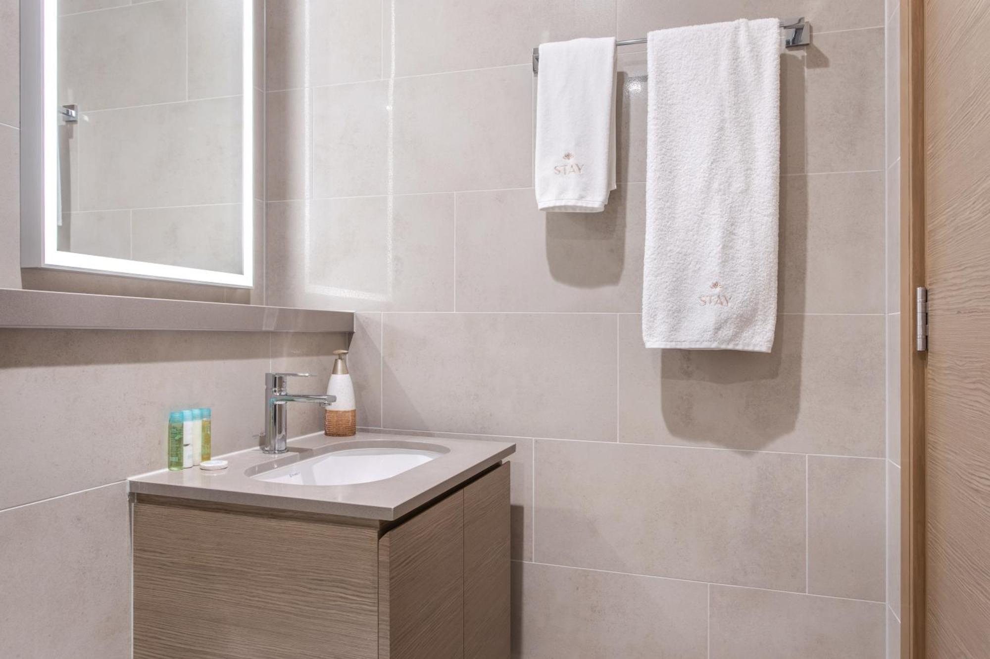 Apartment By Latinem Luxury 2br W1813 Near Burj Khalifa *