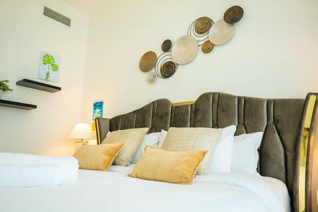 Veluxa - Luxe Vista 2 Bed *