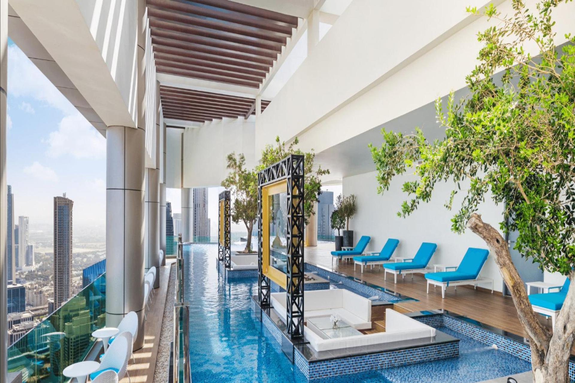 Apartment Centre I Infinity Pool I Licensed Bar Dubai