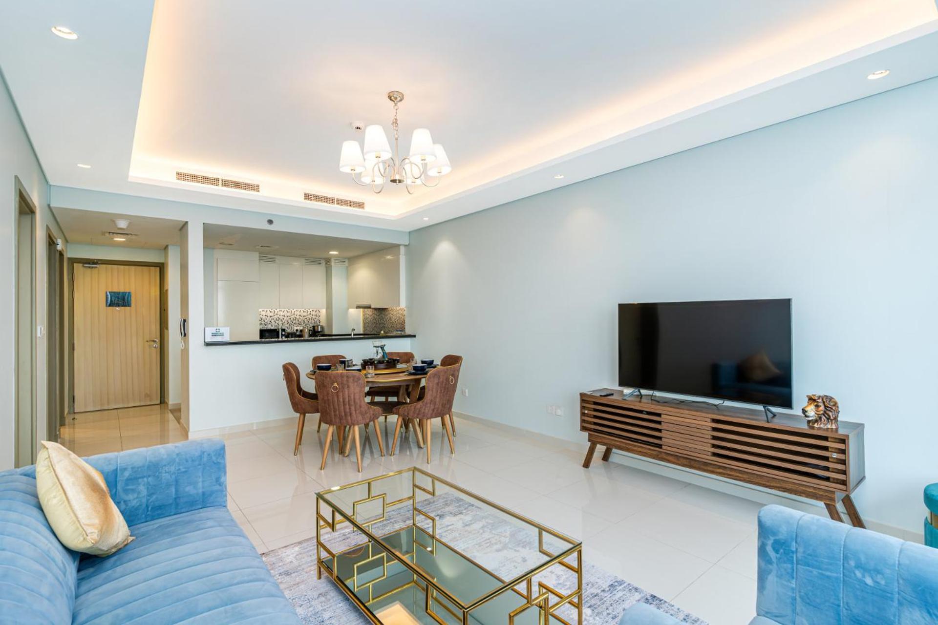 Centre I Infinity Pool I Licensed Bar Apartment Dubai