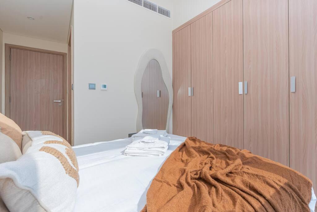 2bdr 12min From Downtown Apartment *