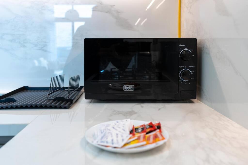 2bdr 12min From Downtown Dubai