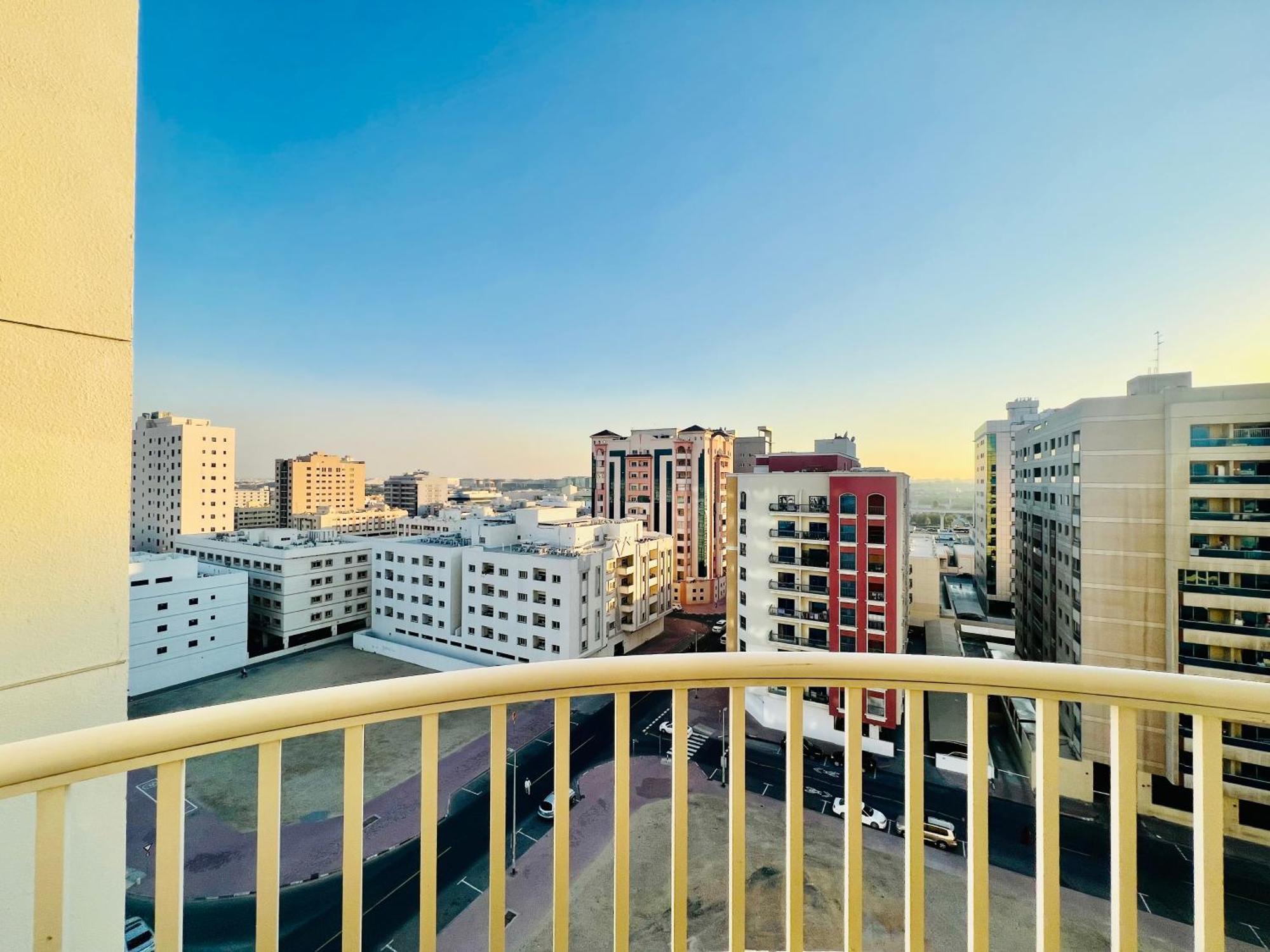 Cozy 1 Bedroom In By Al Ghaimah Homes Apartment *