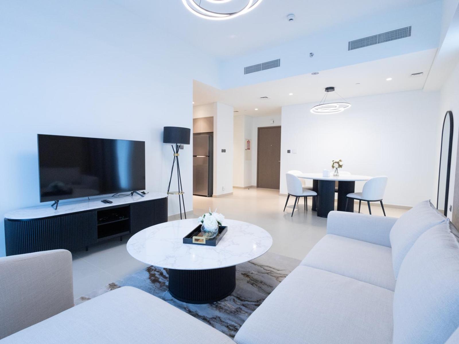 Apartment Mh - Burj View - Act Tower -2br - Ref401