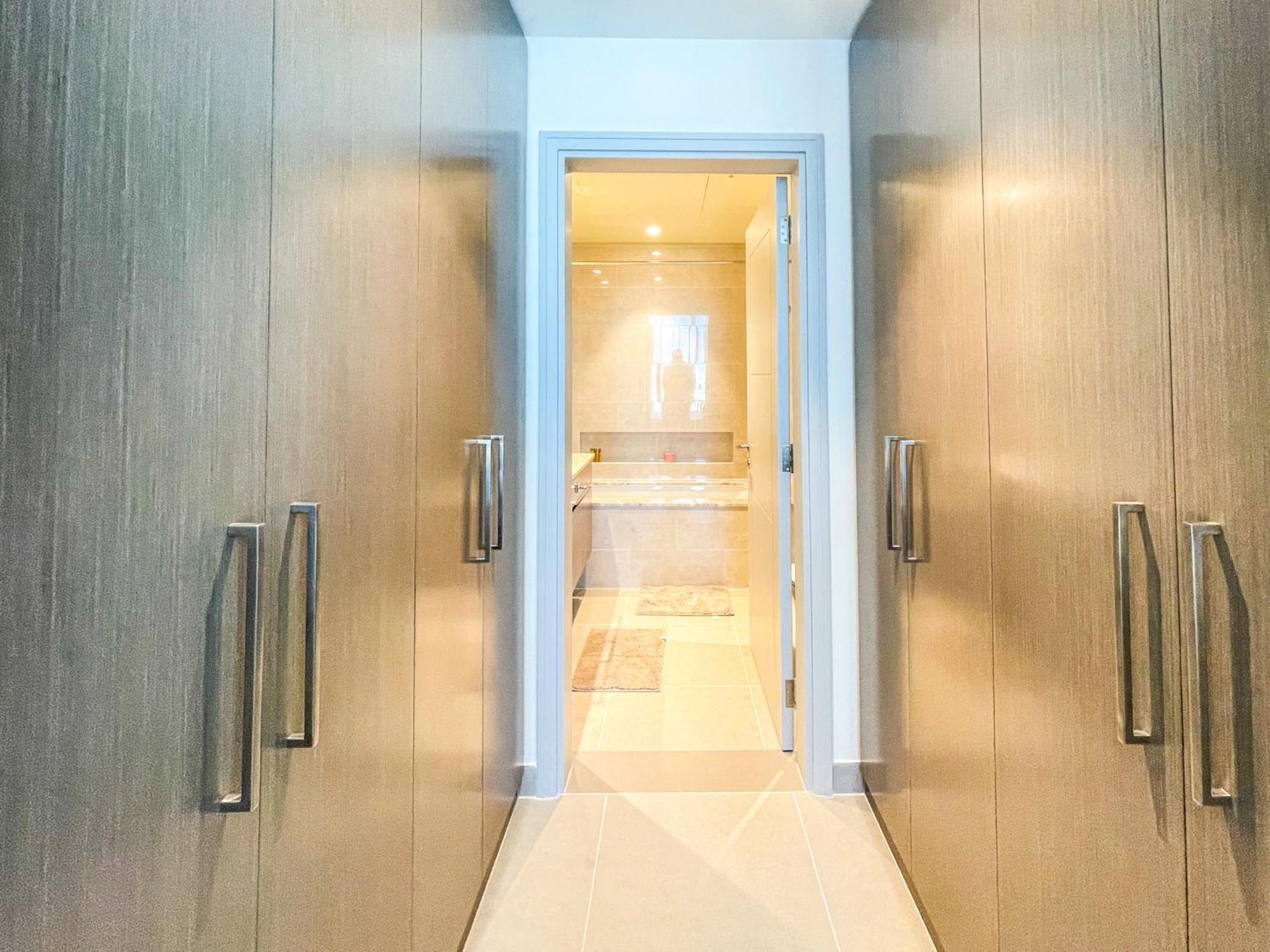 Apartment Cozy With Views Next To Burj Khalifa 166fo1-2 *