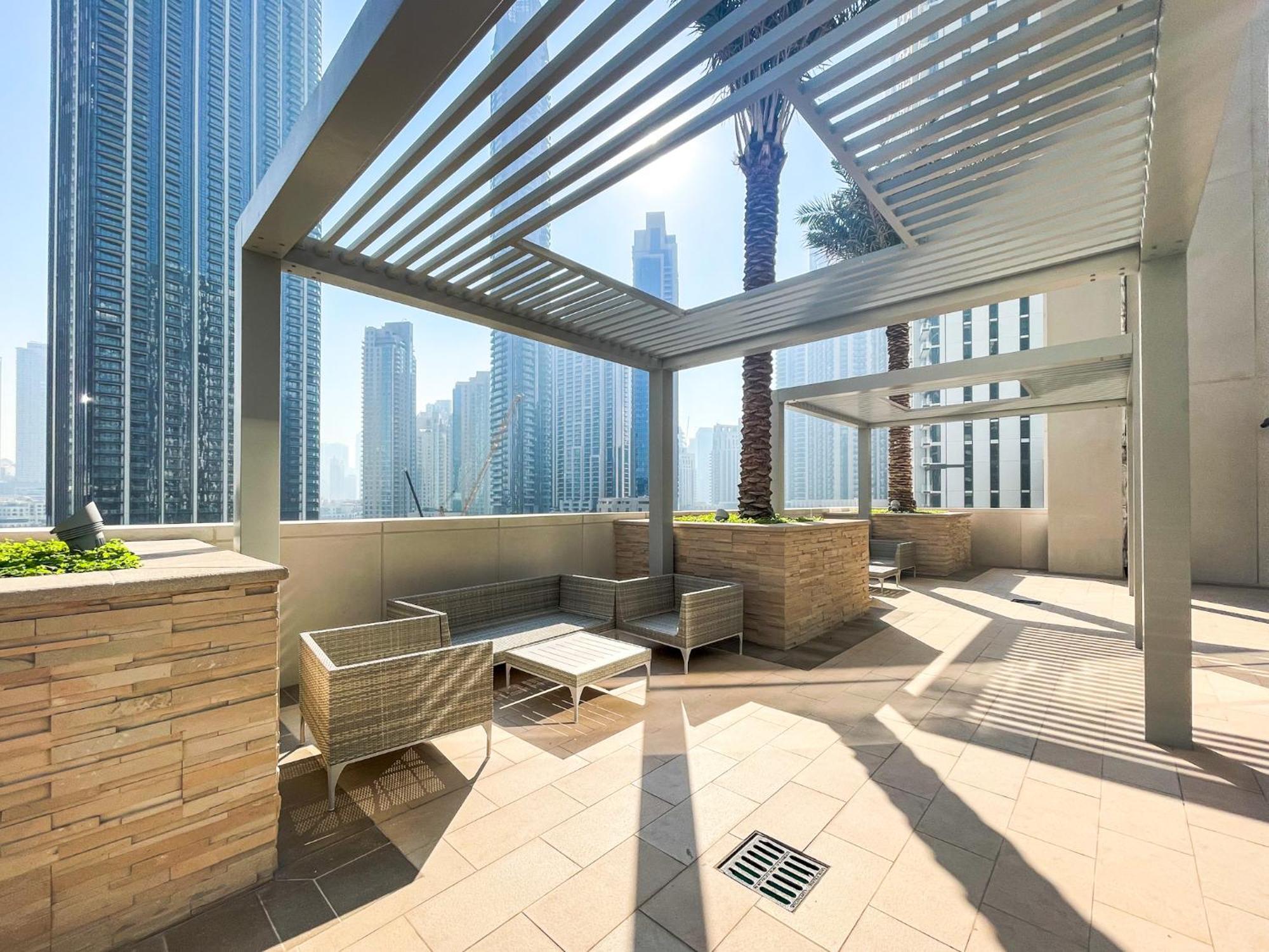 Apartment Cozy With Views Next To Burj Khalifa 166fo1-2 *