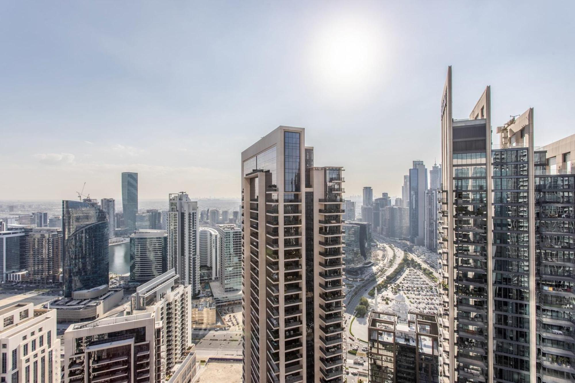 Frank Porter - Act One Act Two T1 Dubai
