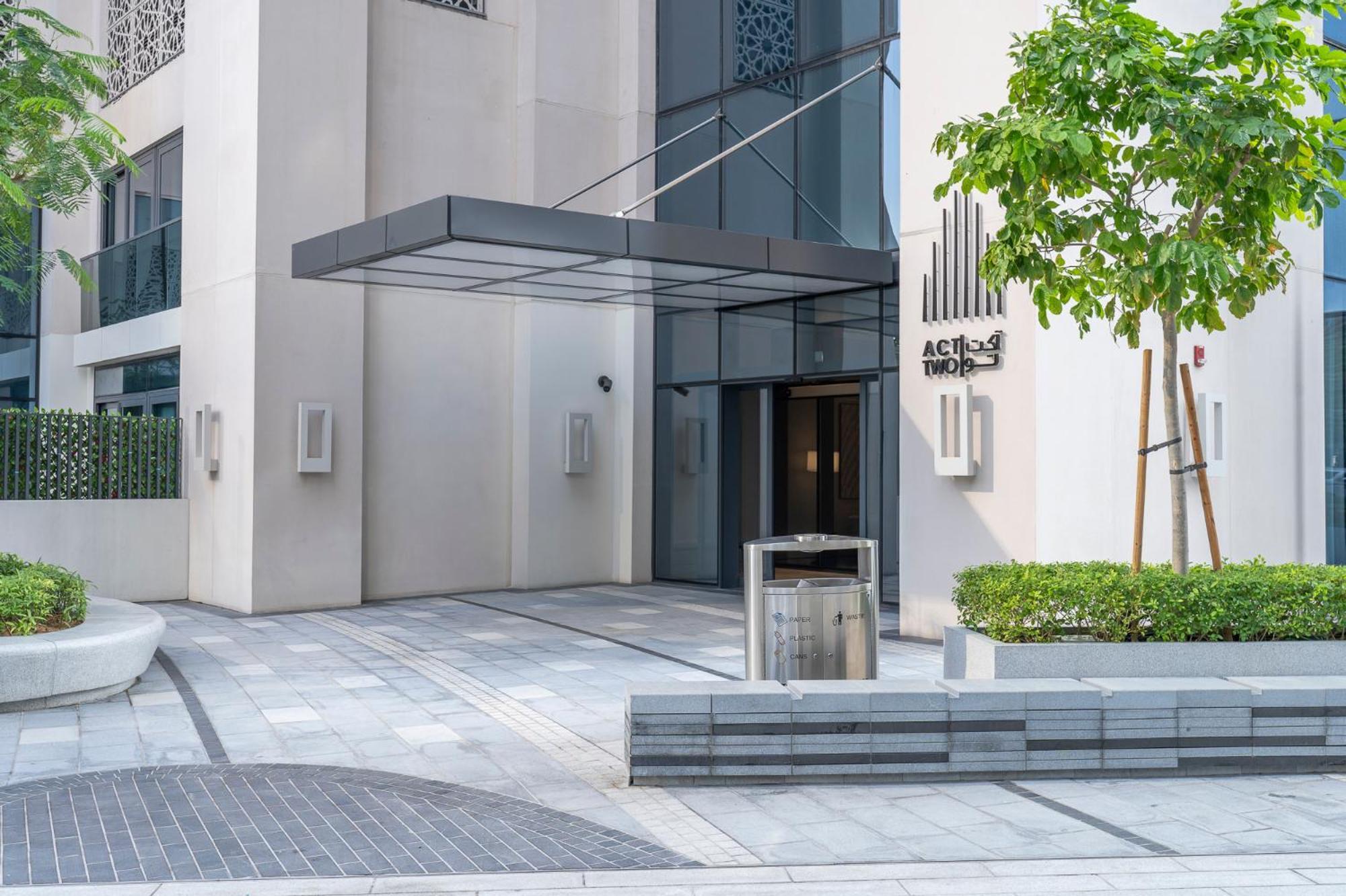 Chic Lux 2br I High Floor L By Burj Khalifa & Mall I Pool L Gym *