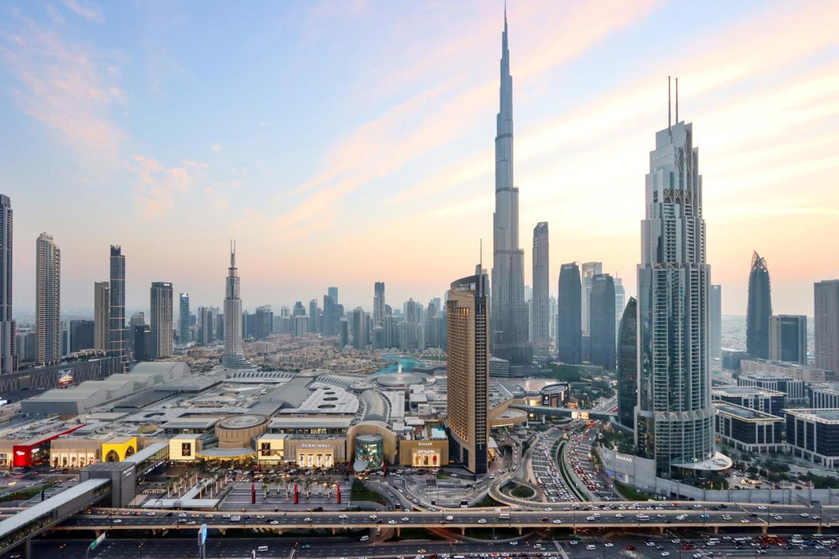 Apartment Livbnb - Elegant 3+1 W/ Burj View, Near Mall