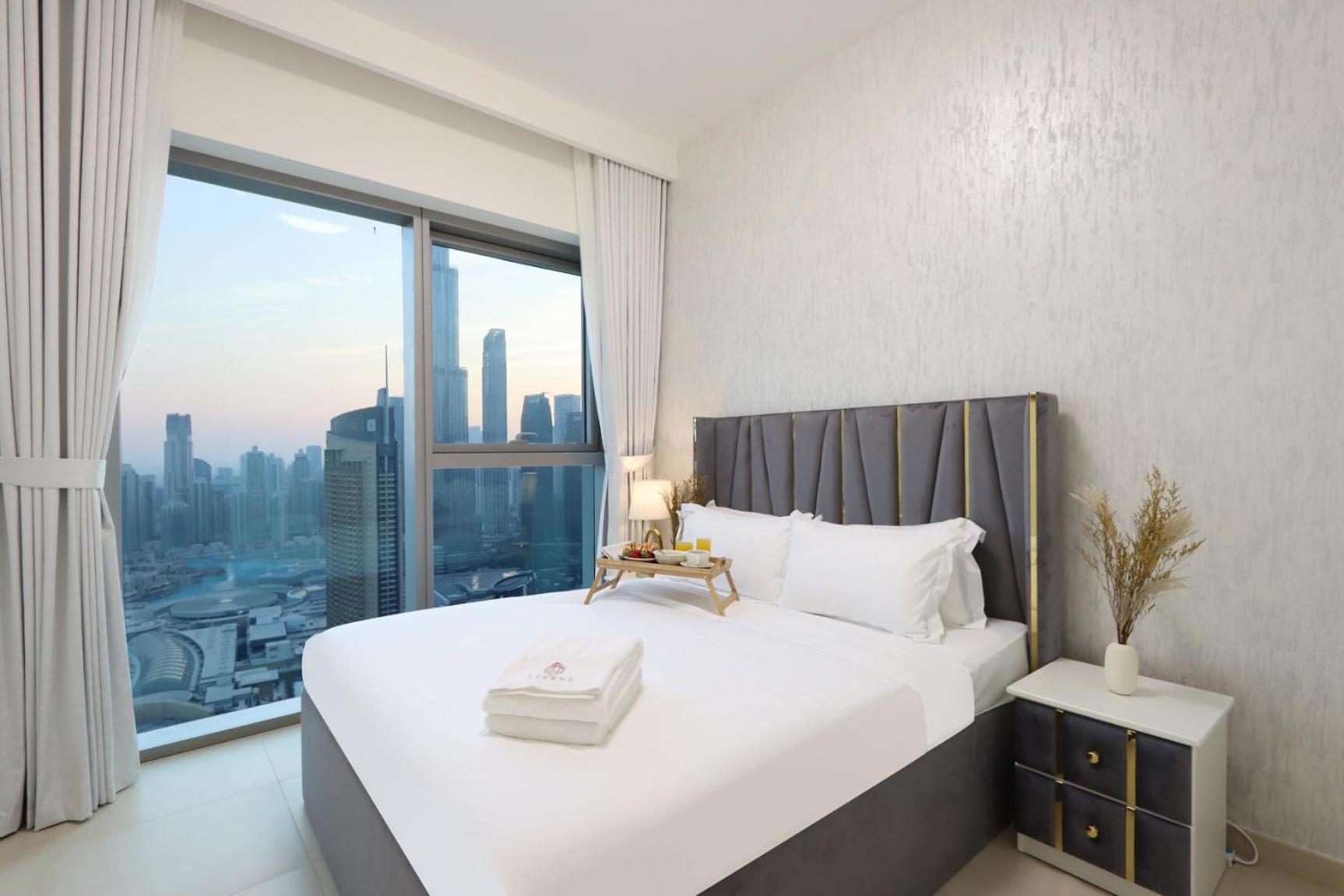 Livbnb - Elegant 3+1 W/ Burj View, Near Mall Dubai