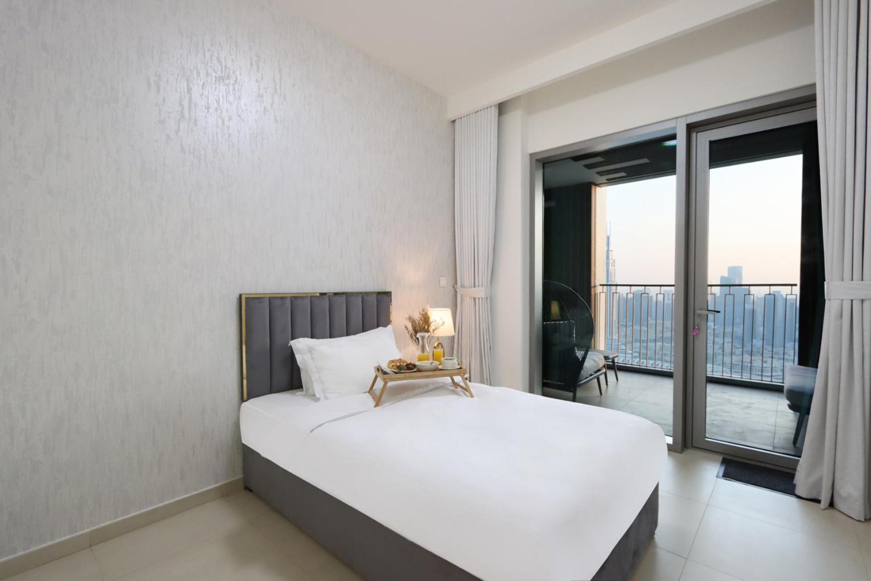 Livbnb - Elegant 3+1 W/ Burj View, Near Mall * Dubai