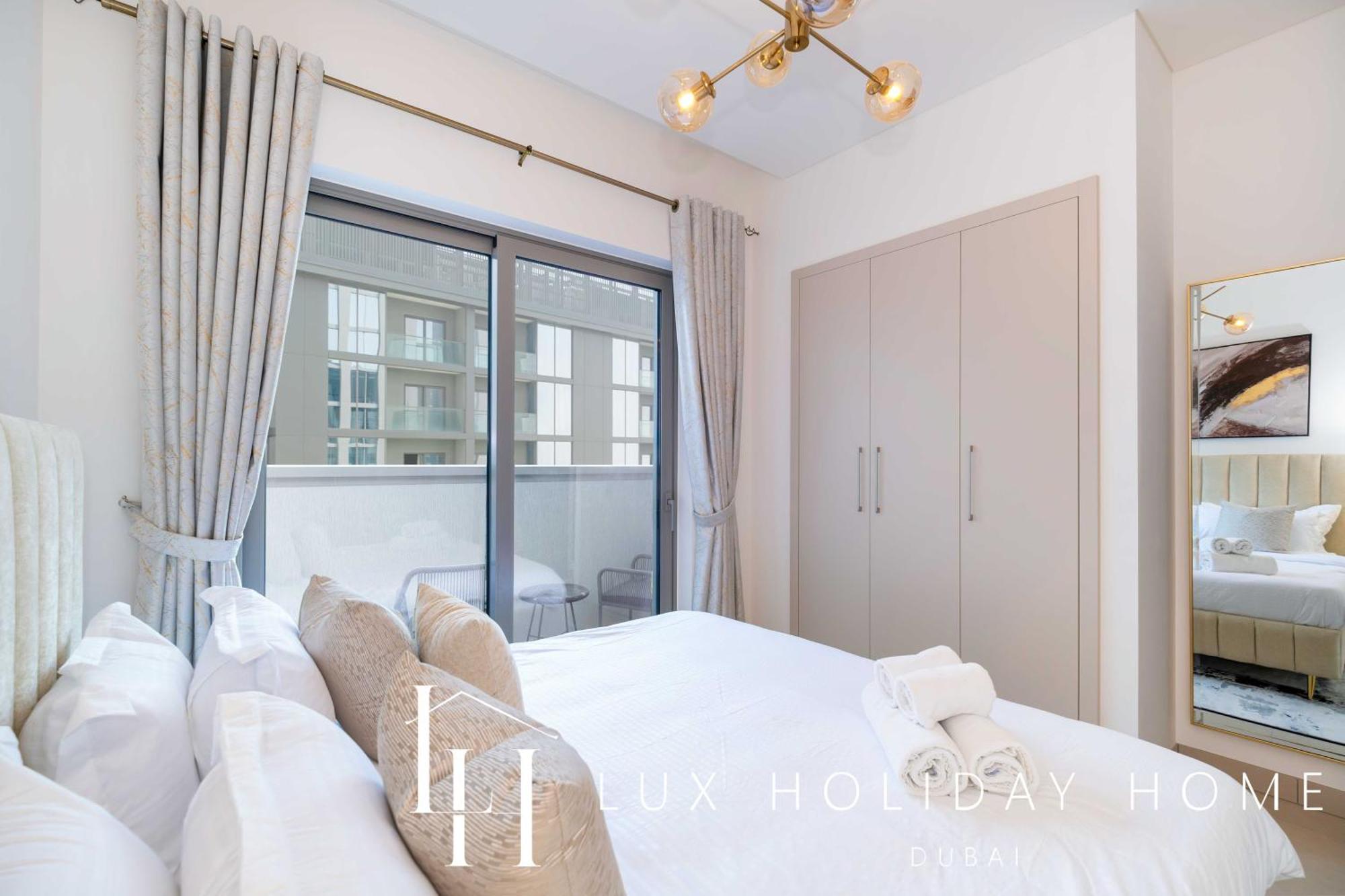 Apartment Lux The Executive Sobha 3 Dubai