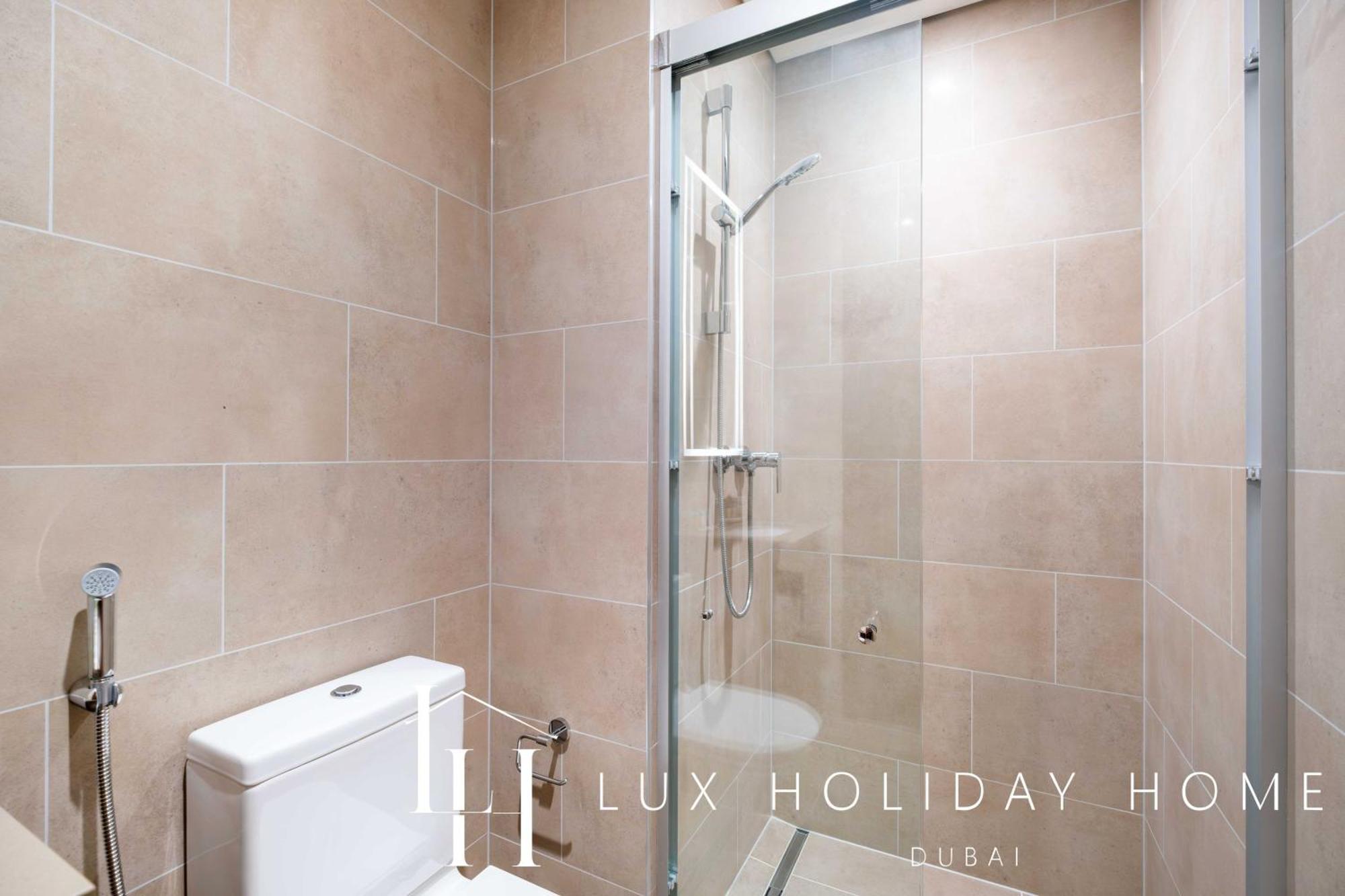 Apartment Lux The Executive Sobha 3 Dubai