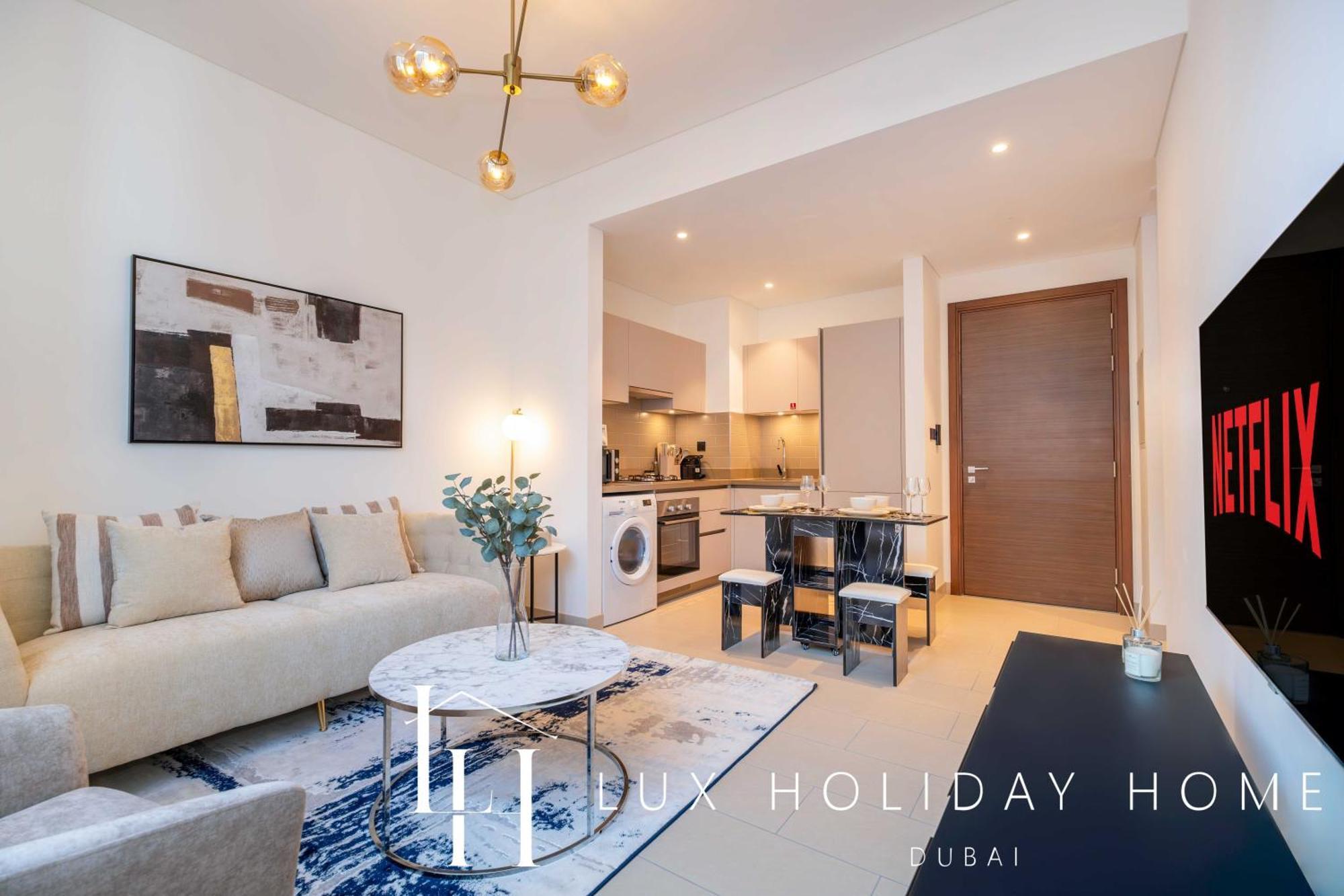Lux The Executive Sobha 3 Dubai
