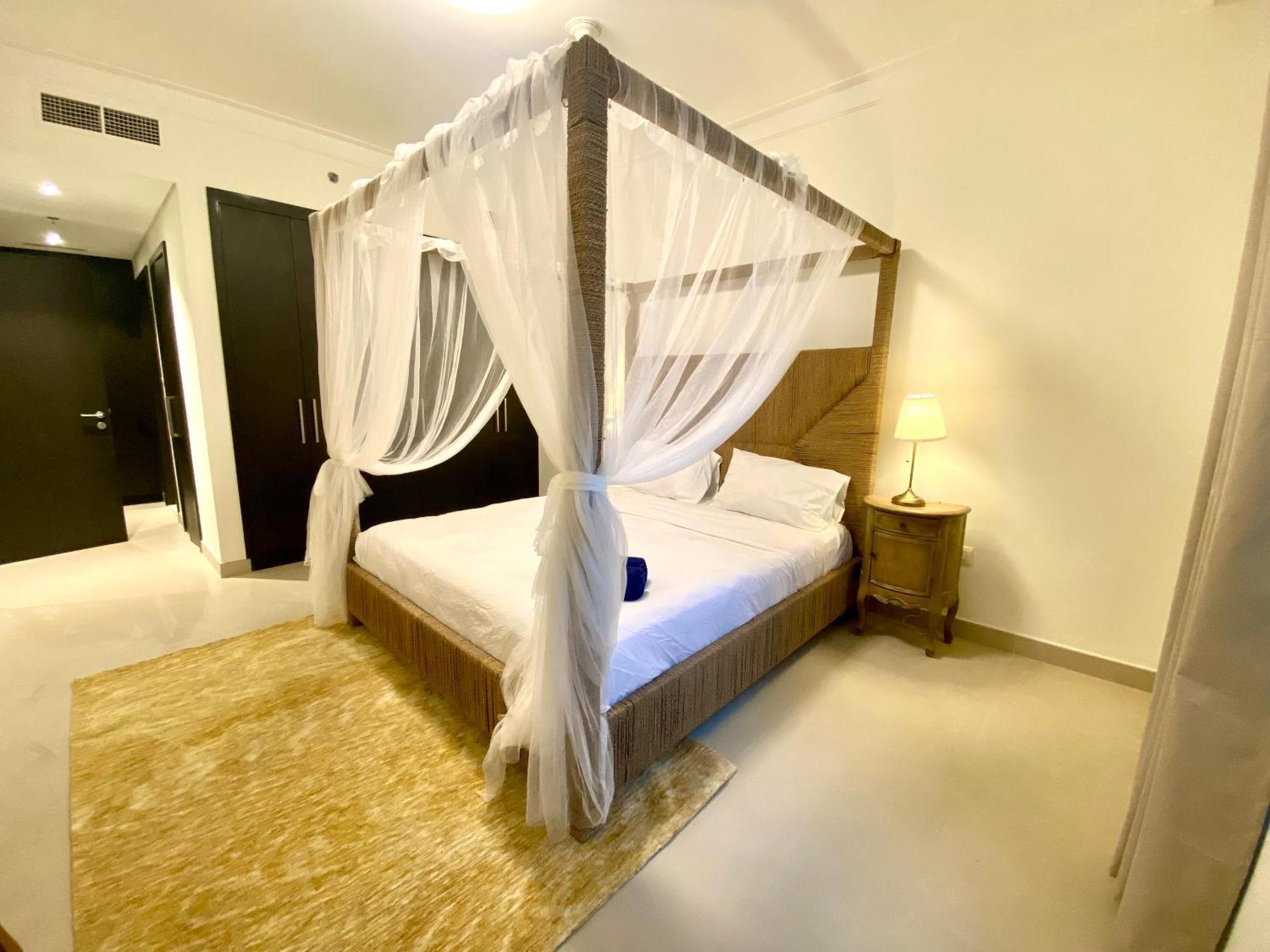 Apartment Bj's Luxury Burj And Creek View 2 Bedroom Dubai