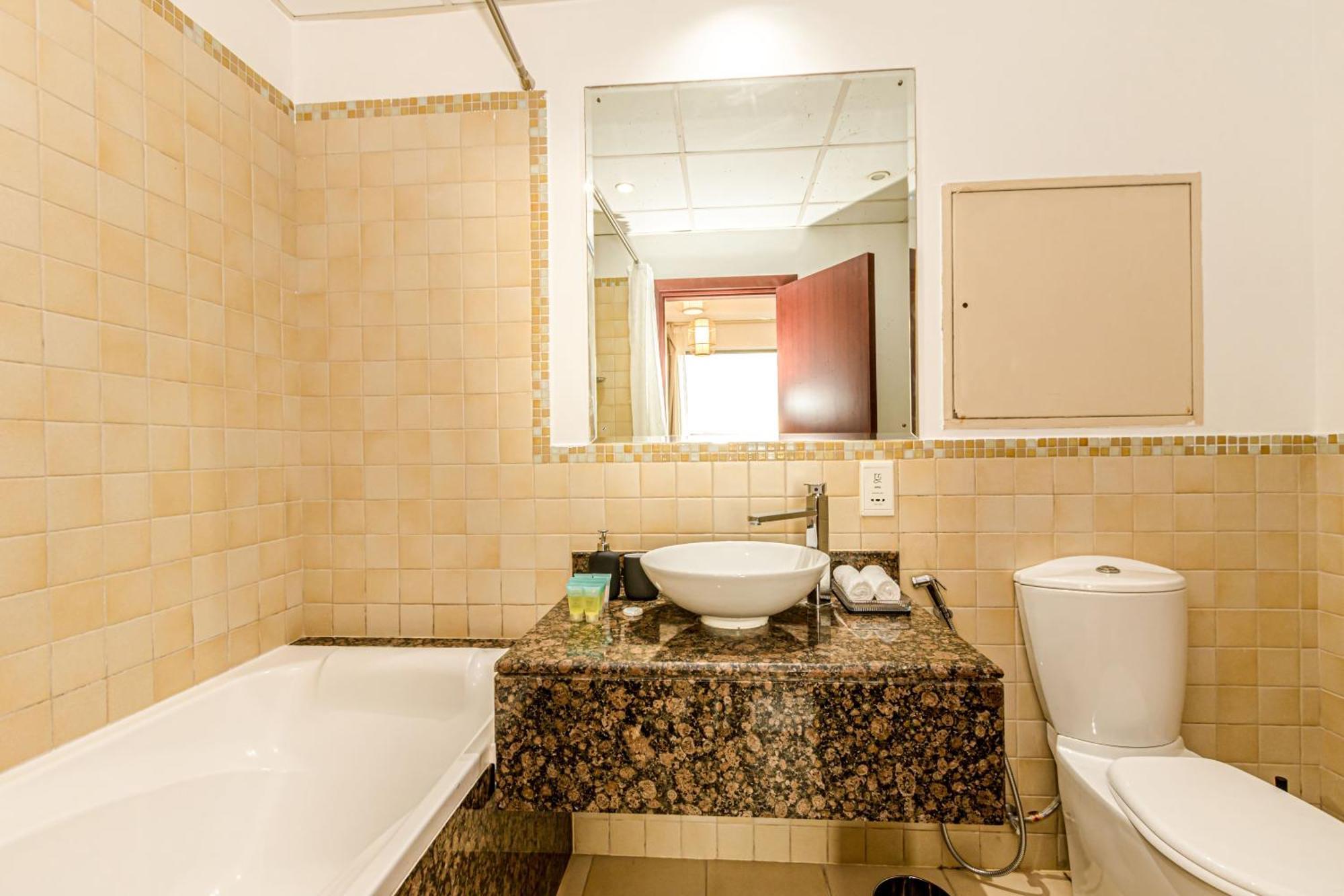 Gma Rimal5 4br Sea View Apartment