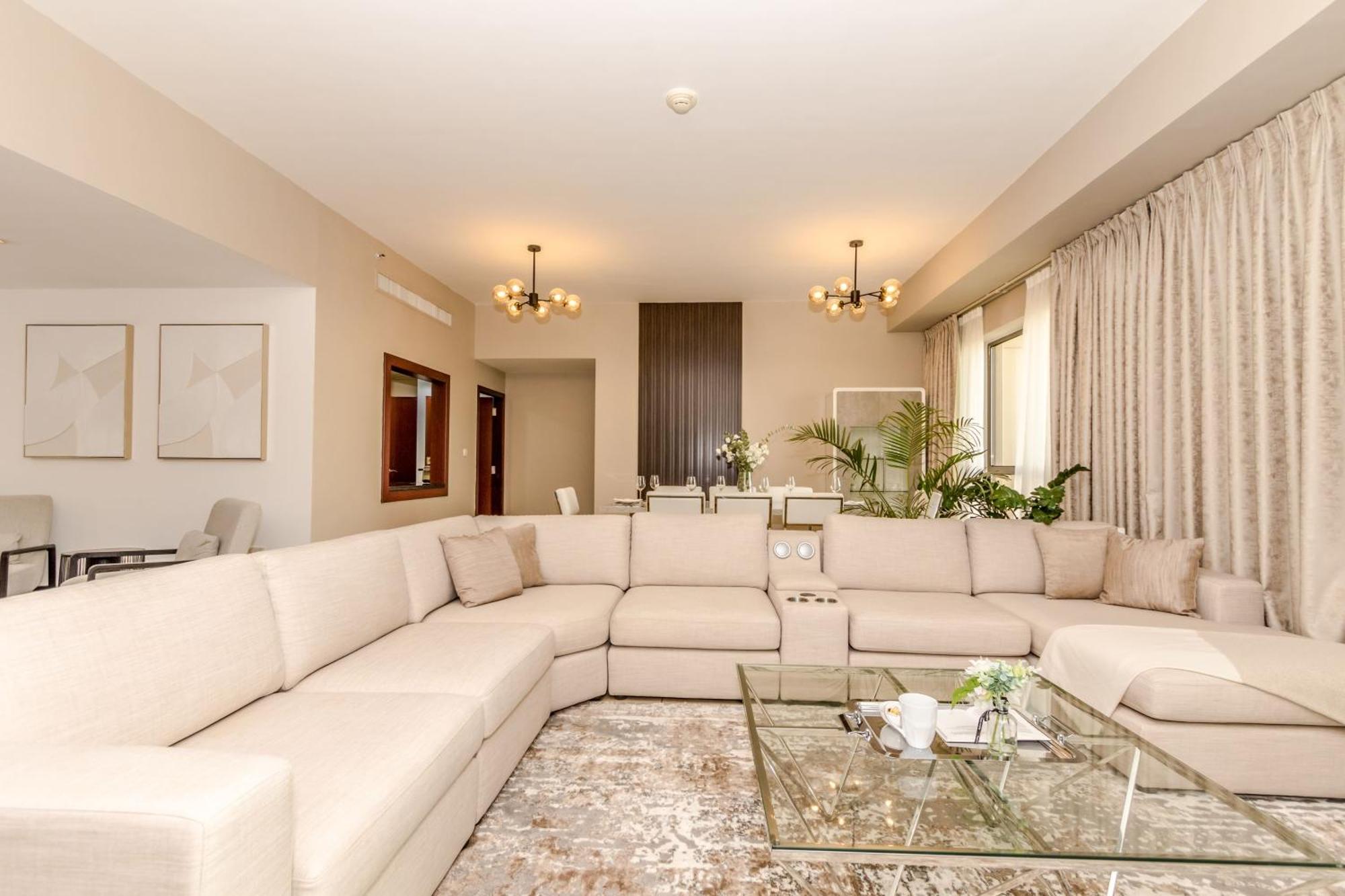 Gma Rimal5 4br Sea View Apartment